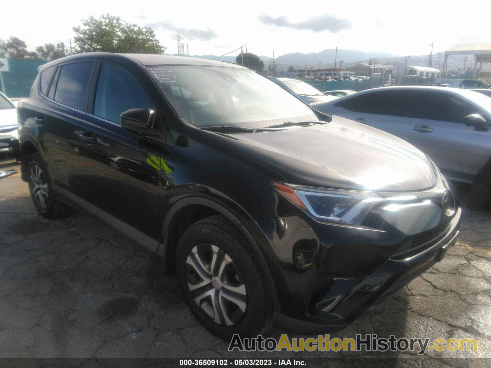 TOYOTA RAV4 LE, 2T3ZFREV3HW389495