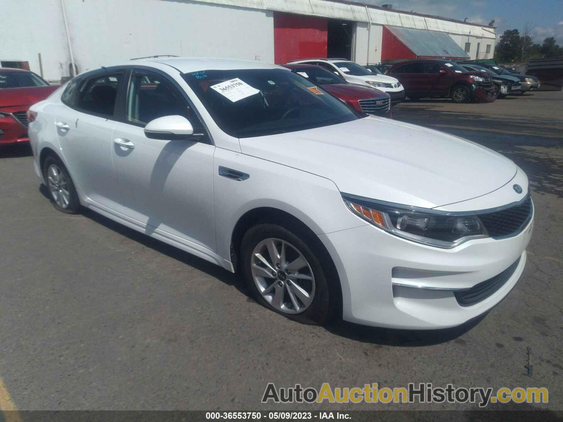 KIA OPTIMA LX, 5XXGT4L30JG182737