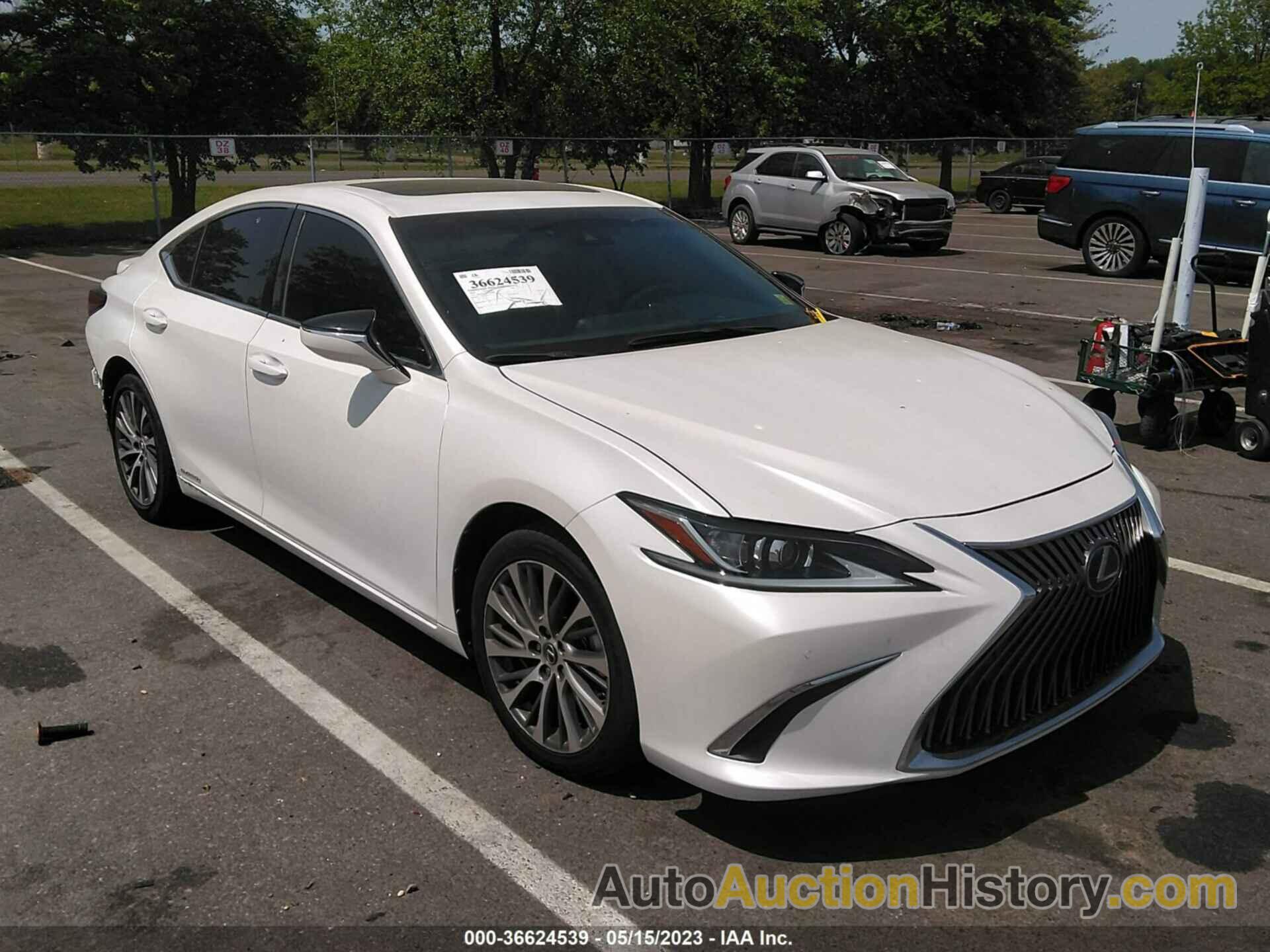 LEXUS ES ES 300H, 58AD21B1XLU005988