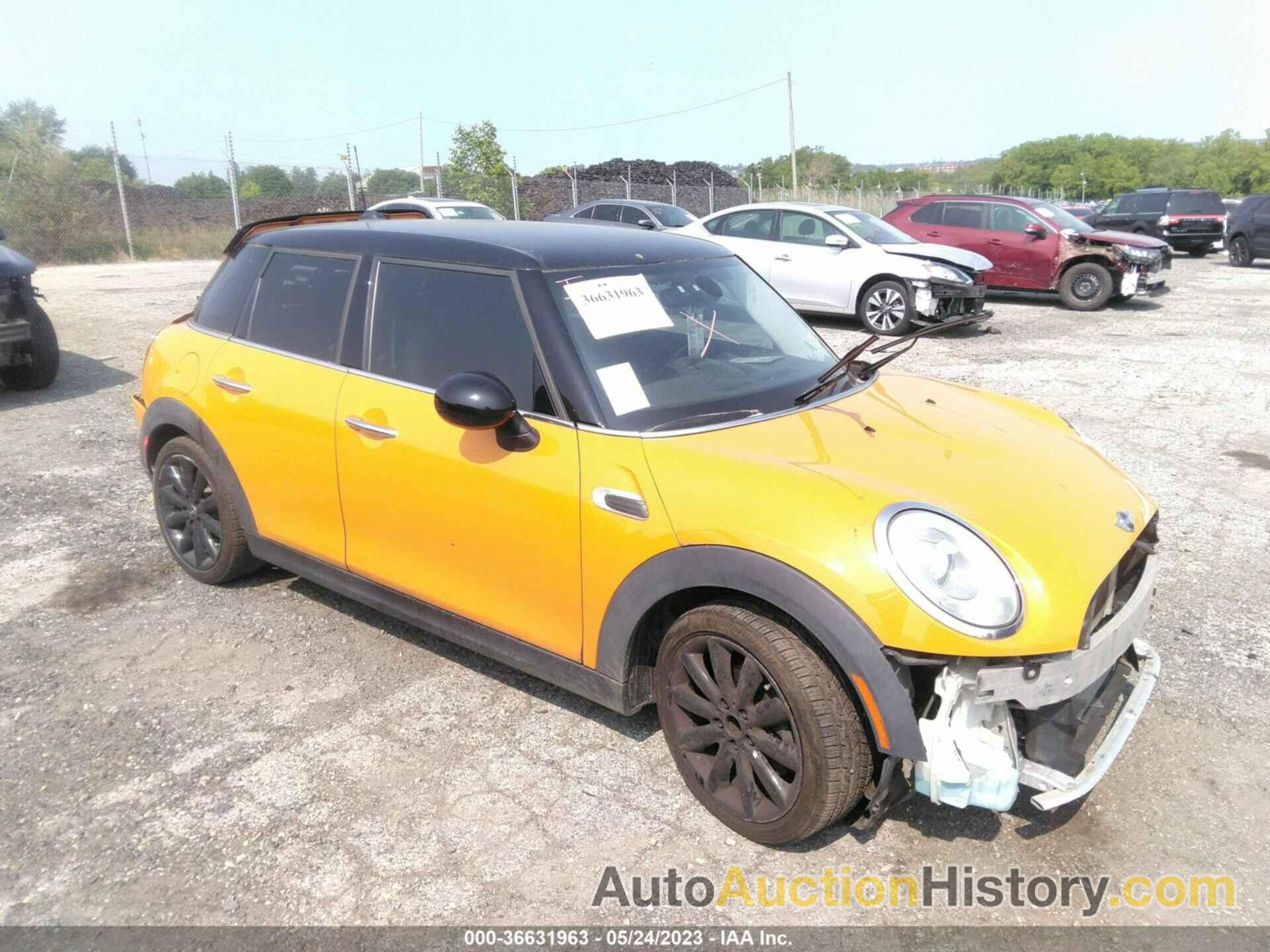 MINI COOPER HARDTOP 4 DOOR, WMWXS5C50FT827059