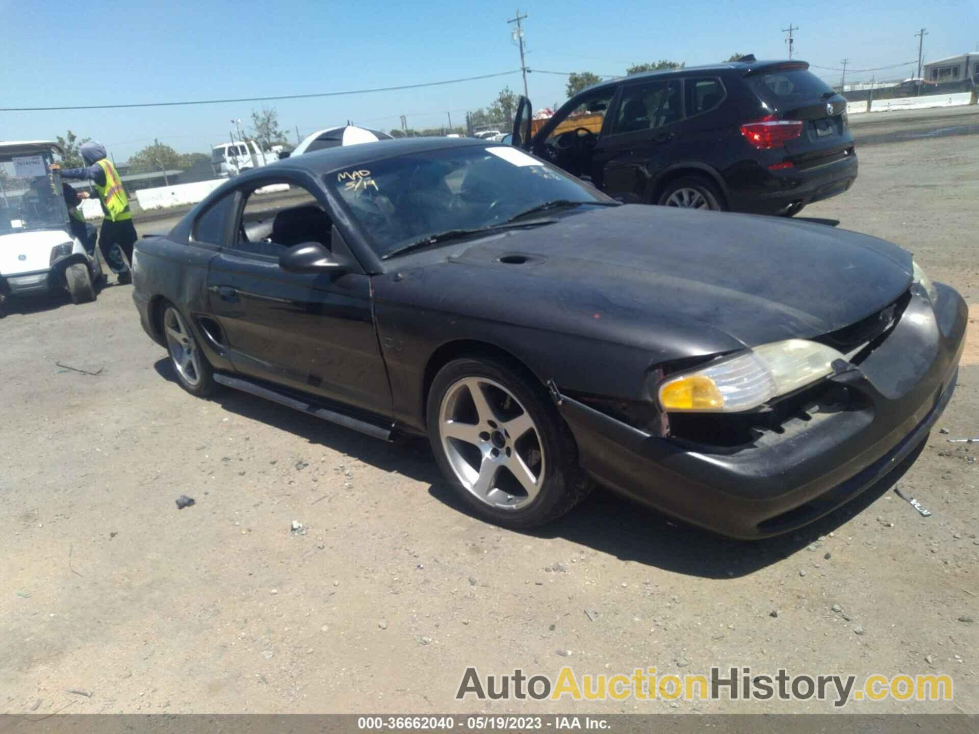 FORD MUSTANG GT, 1FALP42T5RF136437