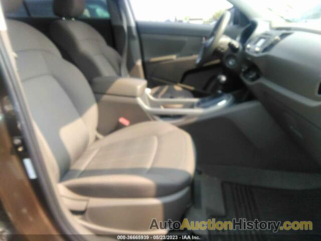 KIA SPORTAGE LX, KNDPBCA24B7039064