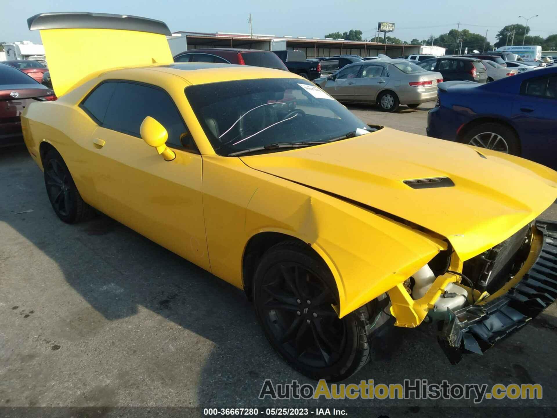 DODGE CHALLENGER SXT PLUS, 2C3CDZAG9JH322400