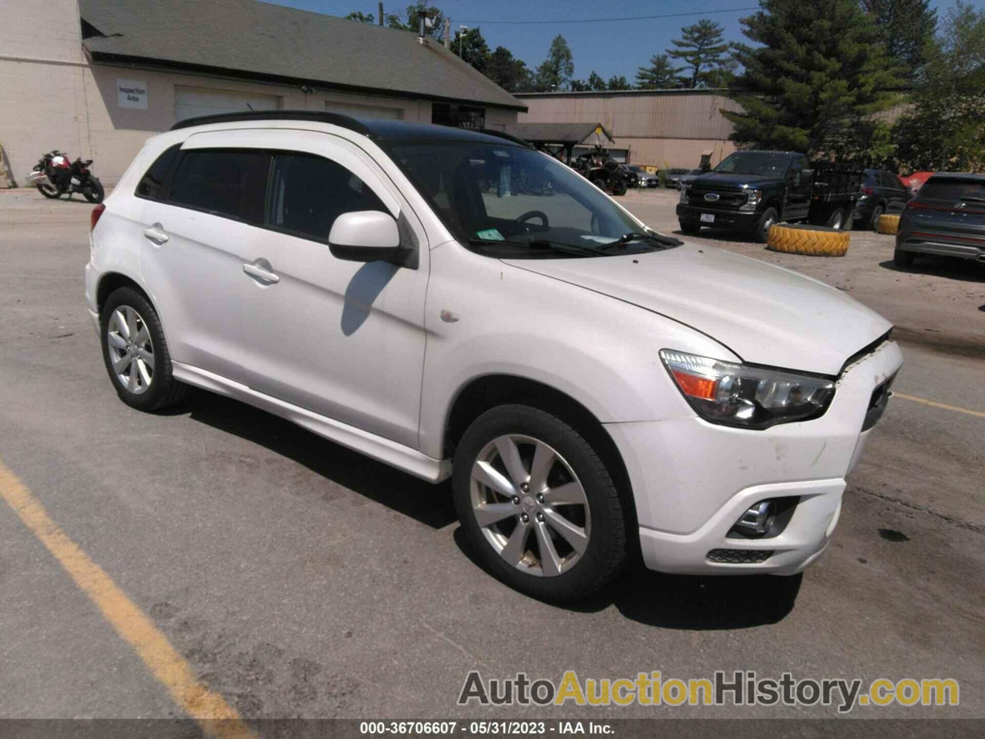 MITSUBISHI OUTLANDER SPORT SE, JA4AR4AU3CZ009501