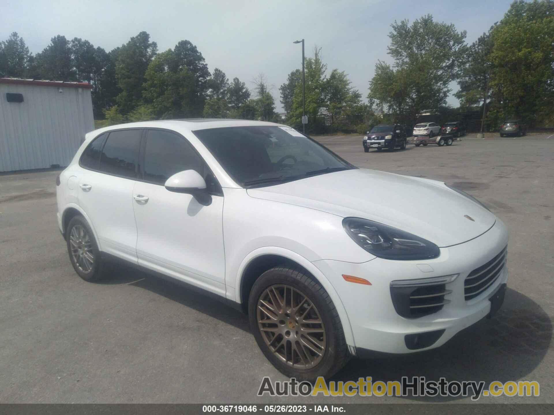 PORSCHE CAYENNE, WP1AA2A2XHKA86168