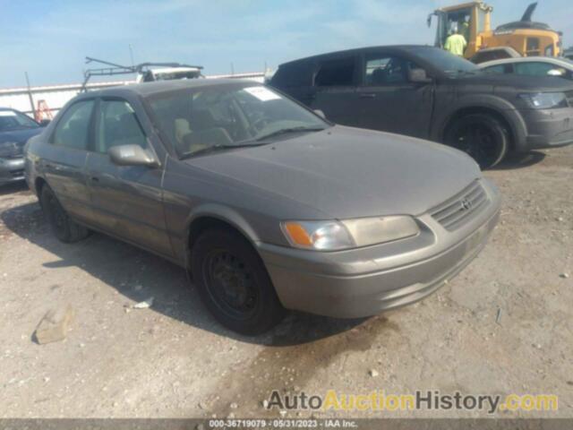 TOYOTA CAMRY LE, 4T1BF22K4VU030390