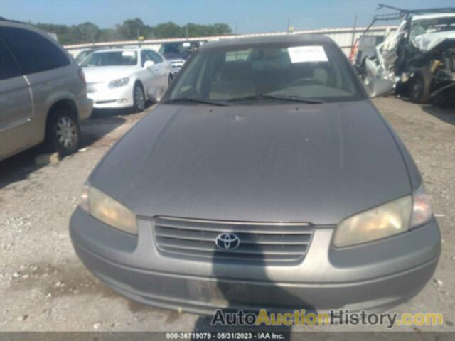 TOYOTA CAMRY LE, 4T1BF22K4VU030390