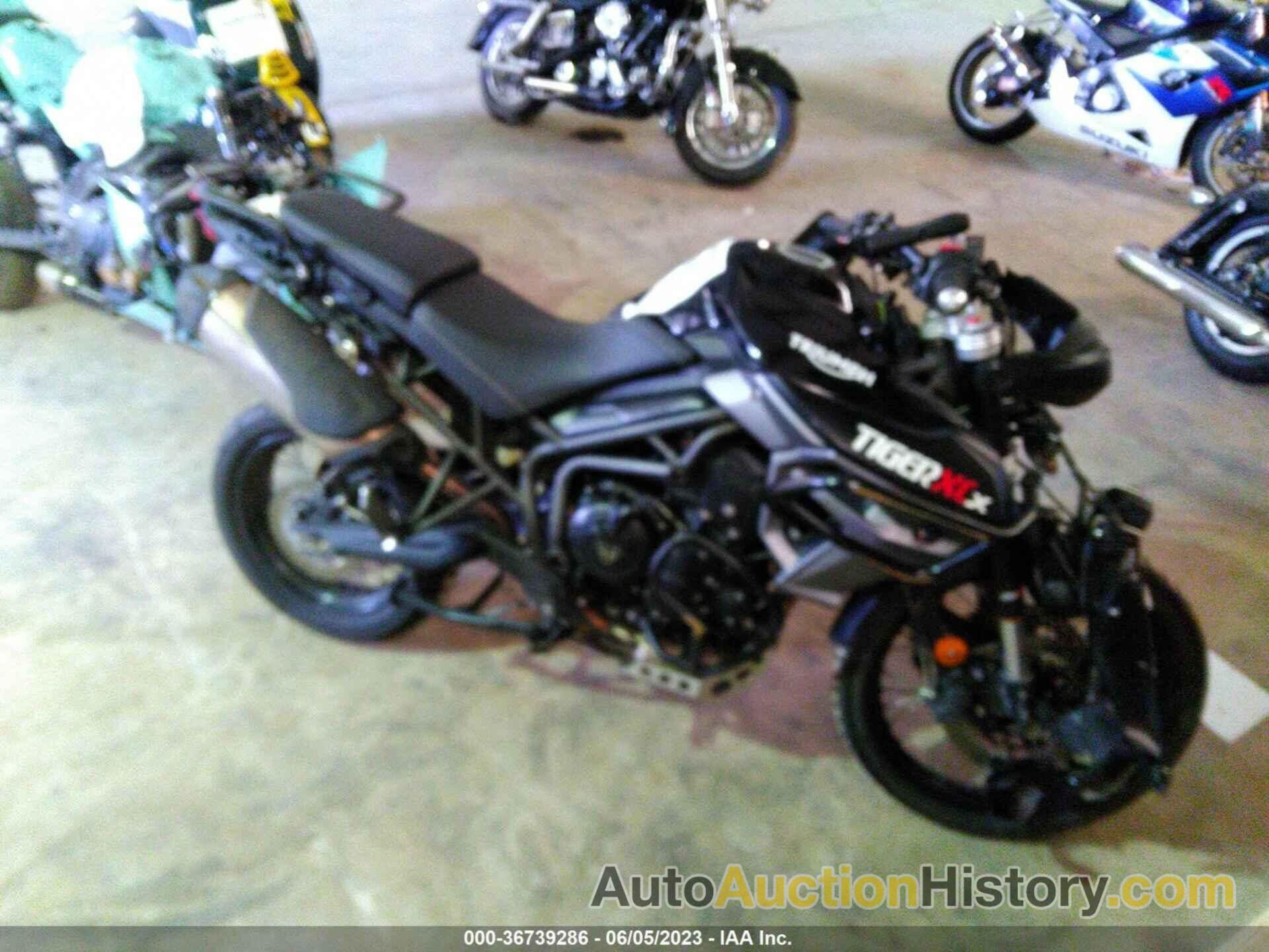TRIUMPH MOTORCYCLE TIGER 800XCX, SMTE07BF6FT685209