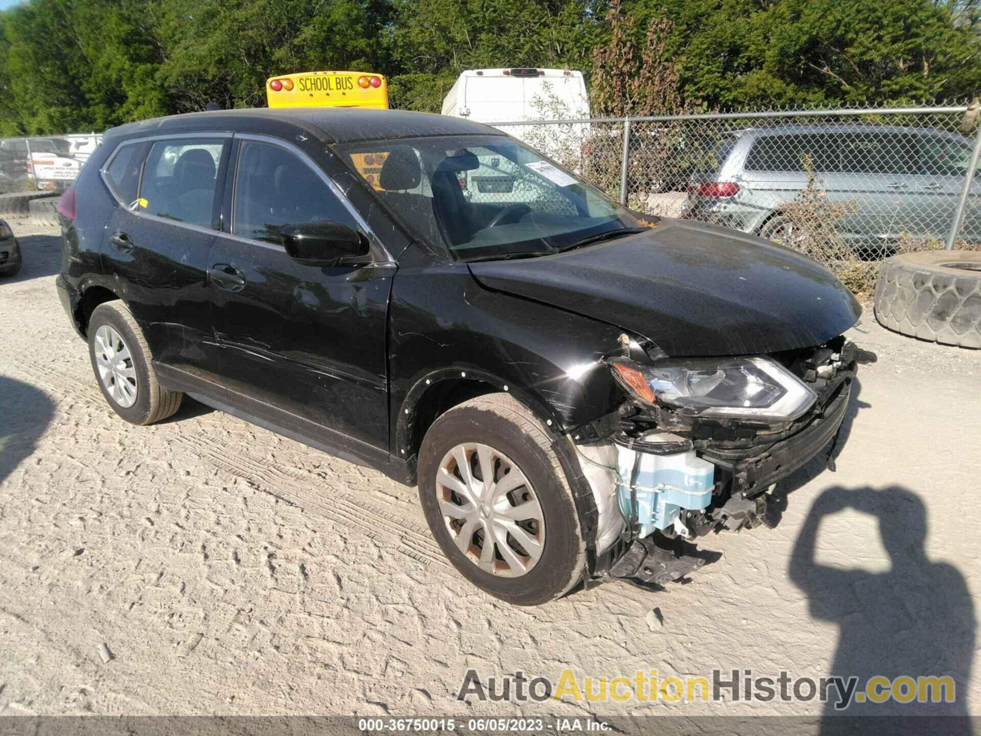 NISSAN ROGUE S, JN8AT2MV3JW310739