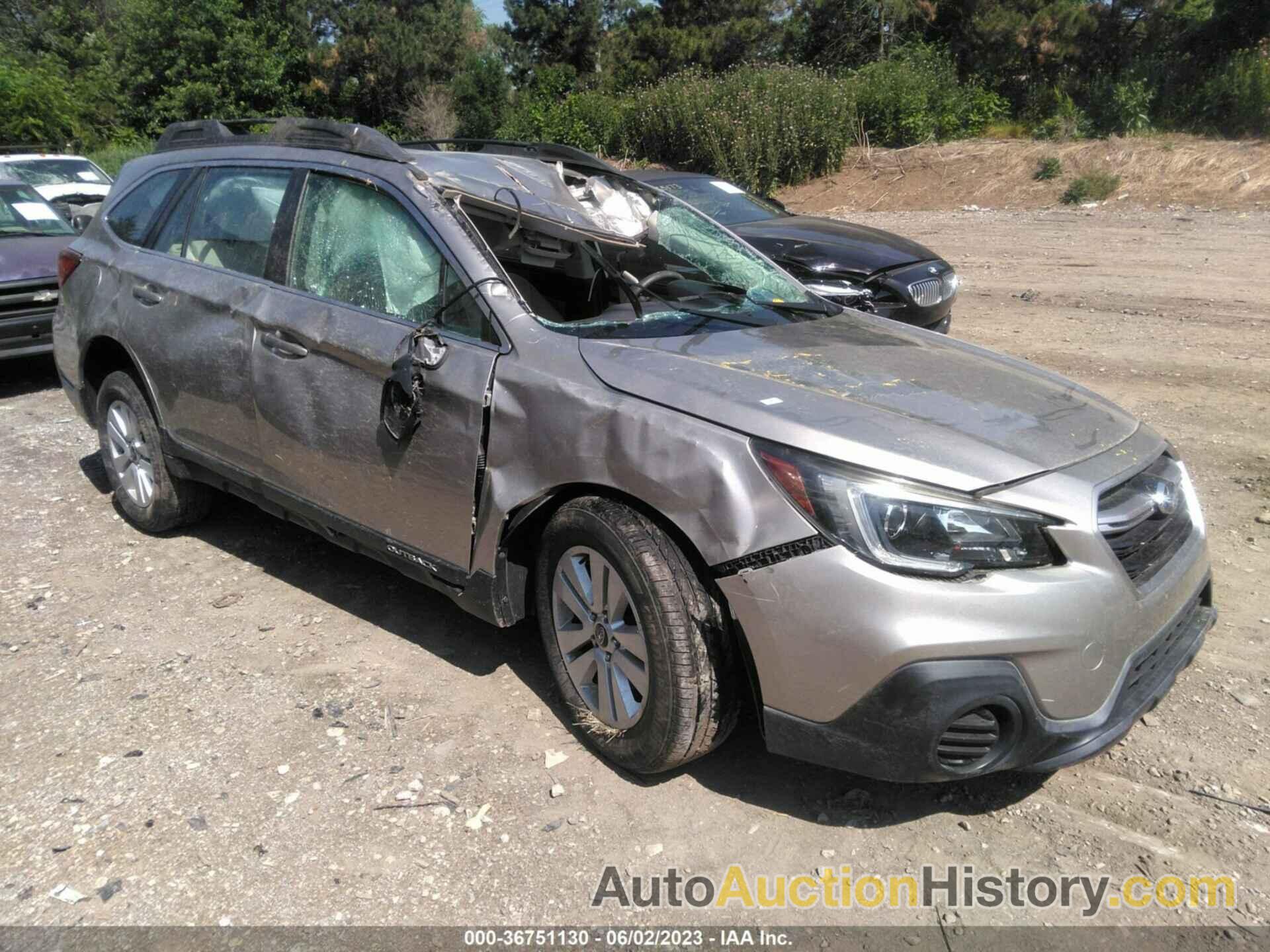 SUBARU OUTBACK, 4S4BSAAC1J3207638