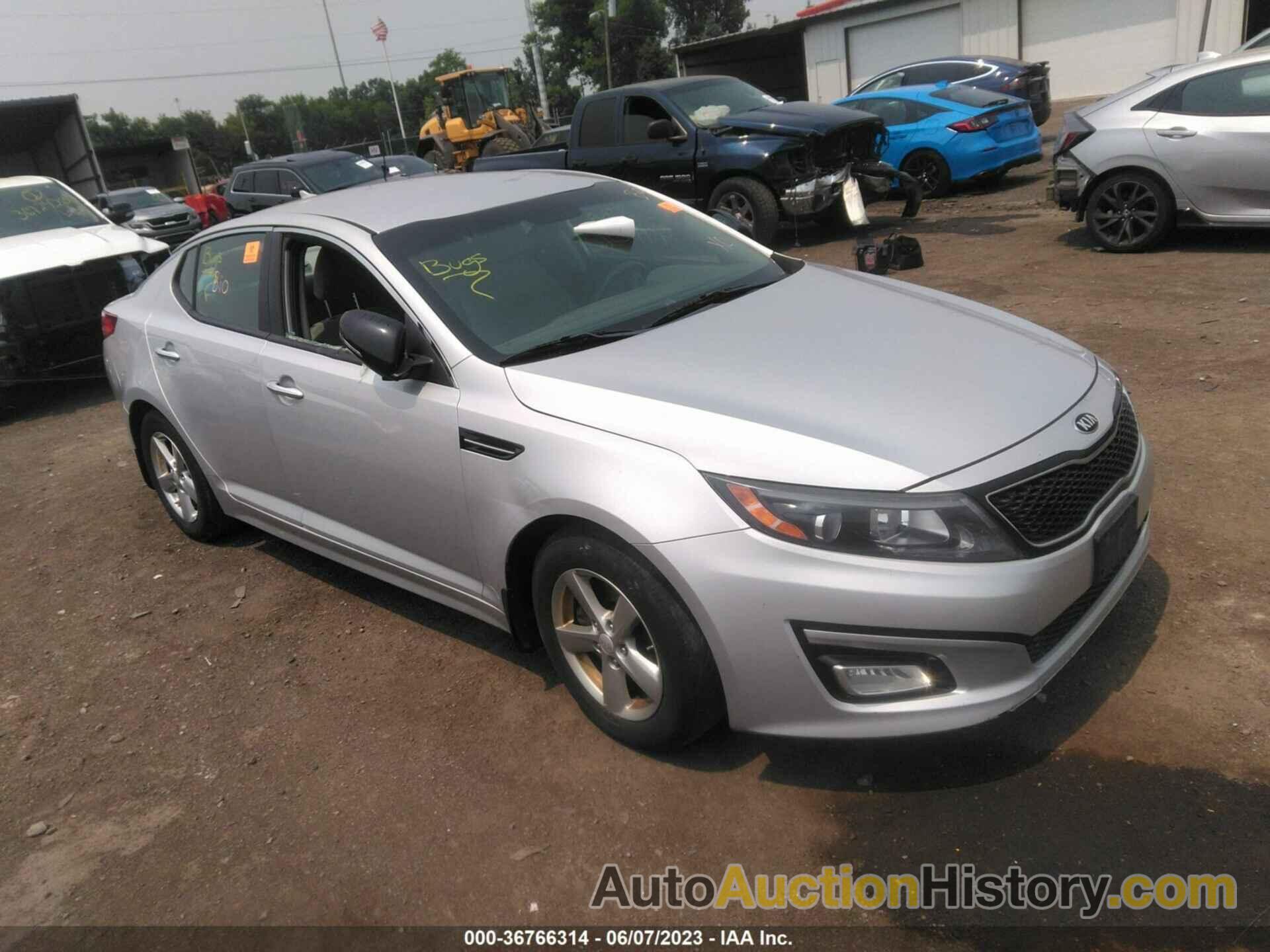 KIA OPTIMA LX, 5XXGM4A79EG344972