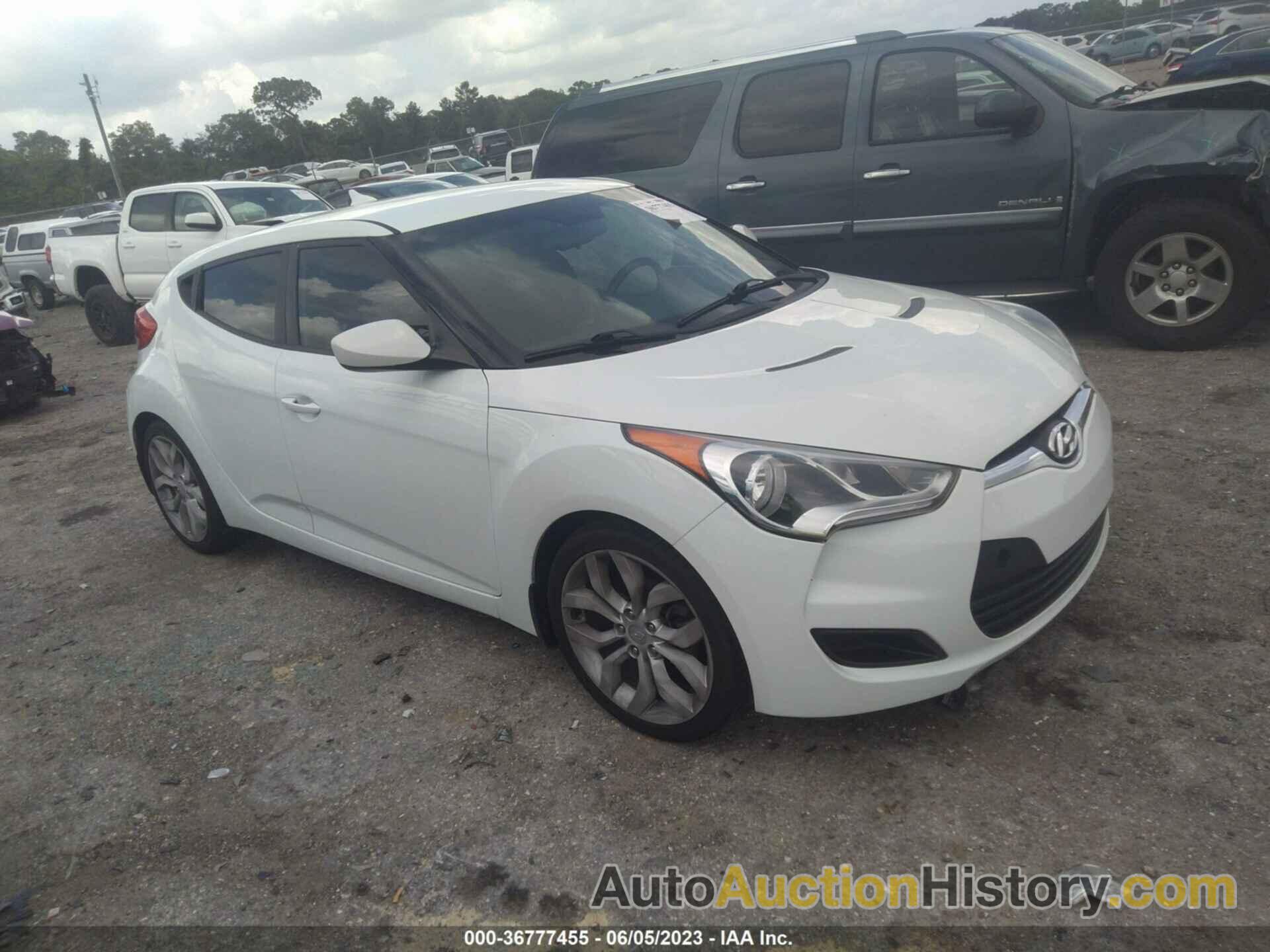 HYUNDAI VELOSTER W/BLACK INT, KMHTC6AD8DU086824