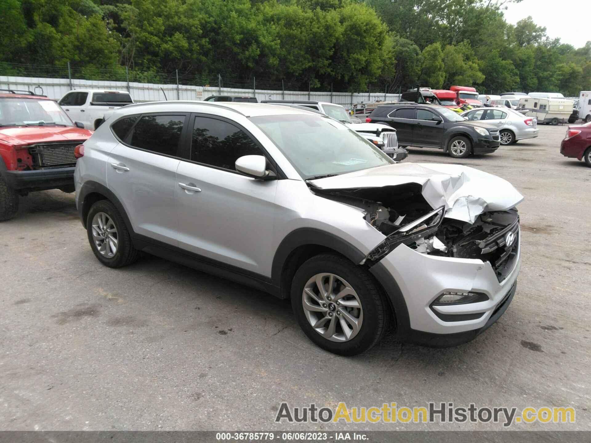 HYUNDAI TUCSON SE, KM8J3CA46GU113612