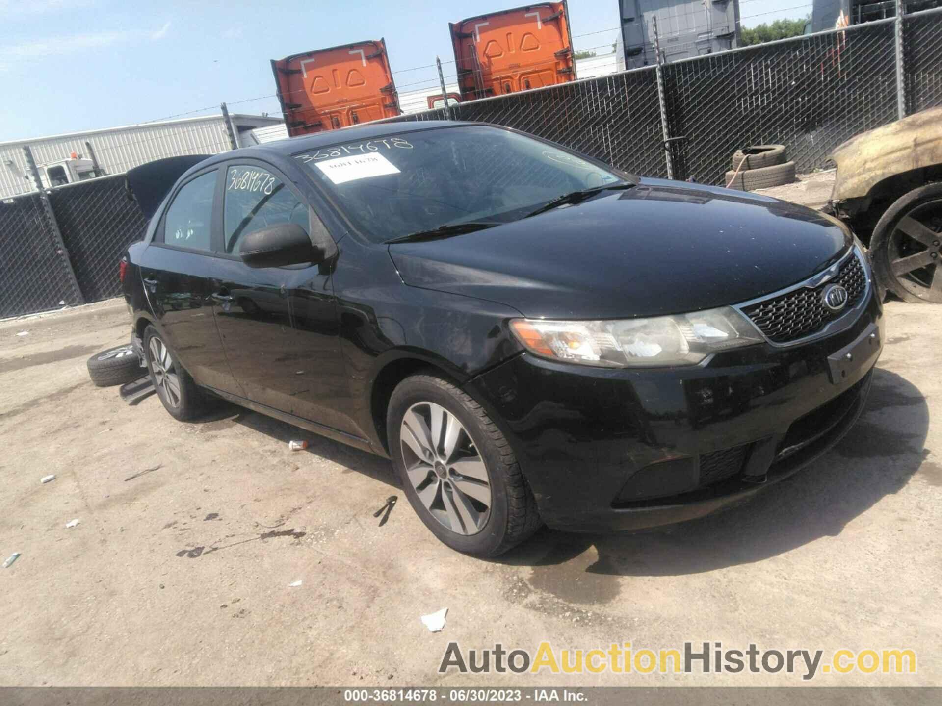 KIA FORTE EX, KNAFU4A28D5718813