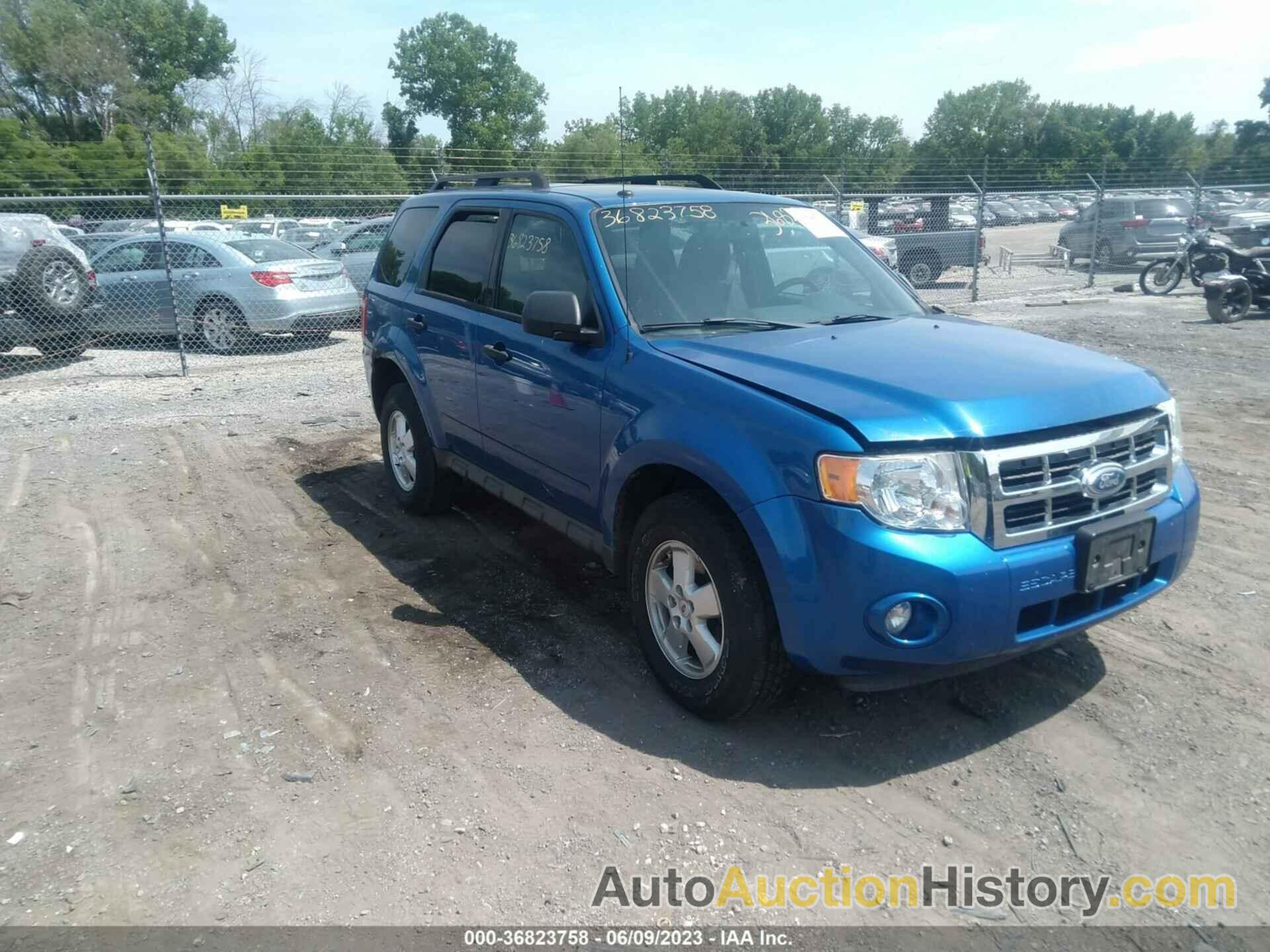 FORD ESCAPE XLT, 1FMCU0D76BKB64672