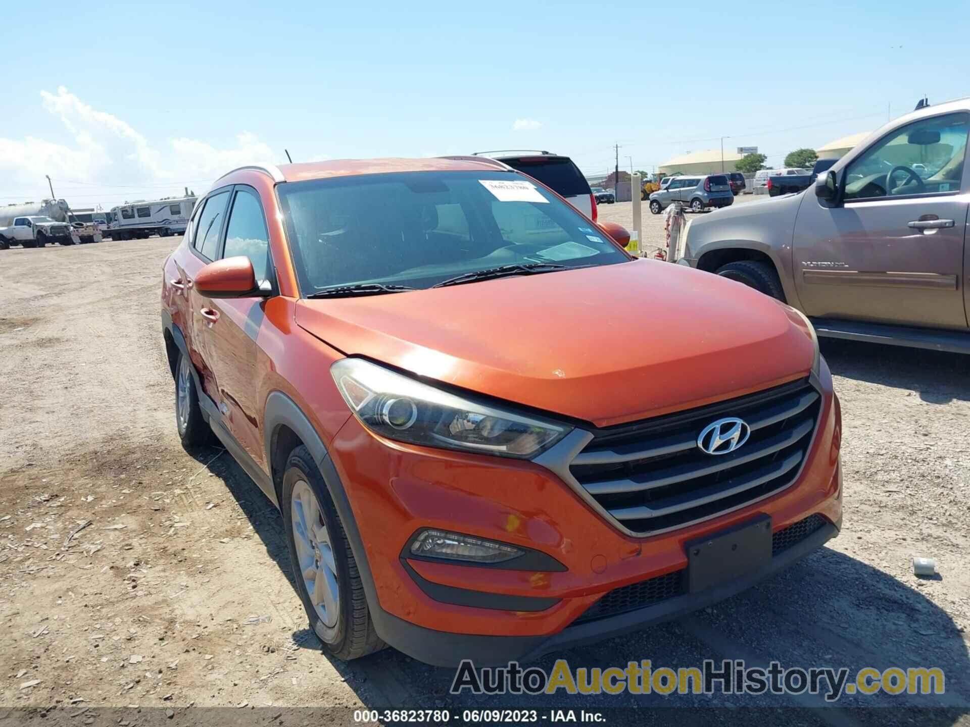 HYUNDAI TUCSON SE, KM8J33A49GU073901