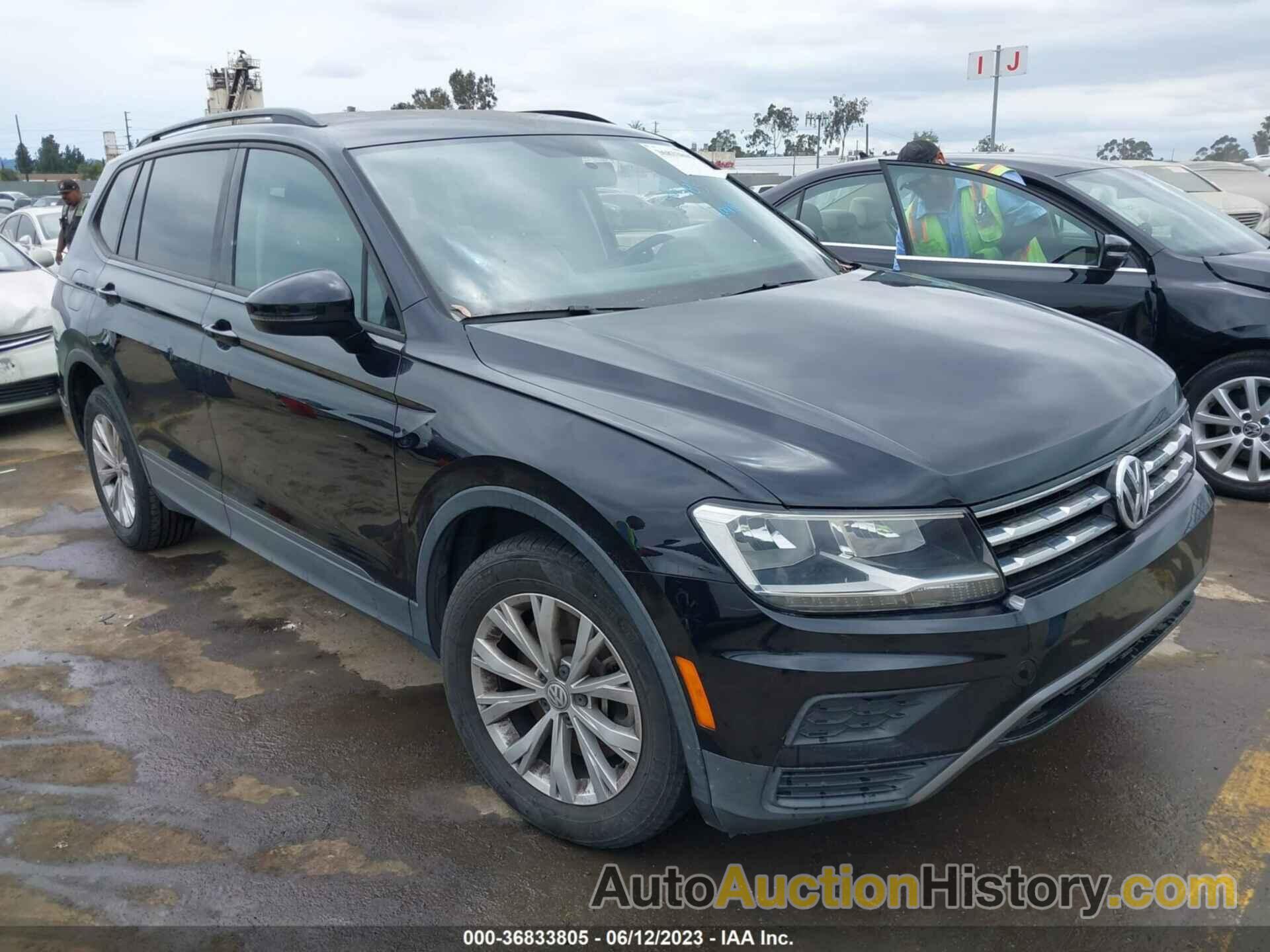 VOLKSWAGEN TIGUAN S, 3VV1B7AX8JM120163