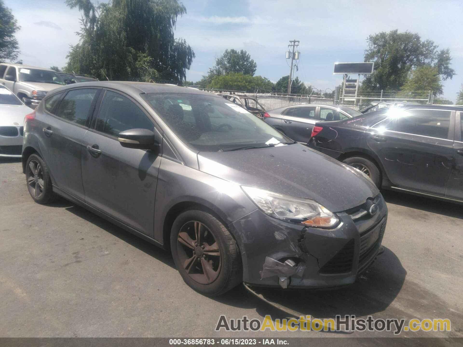 FORD FOCUS SE, 1FAHP3K2XCL324211