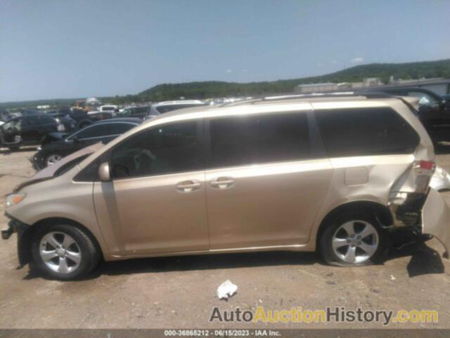 TOYOTA SIENNA LE V6, 5TDKK3DC2BS072651