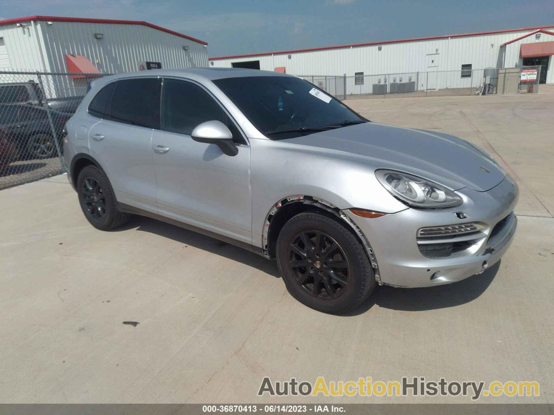 PORSCHE CAYENNE, WP1AA2A26CLA04049