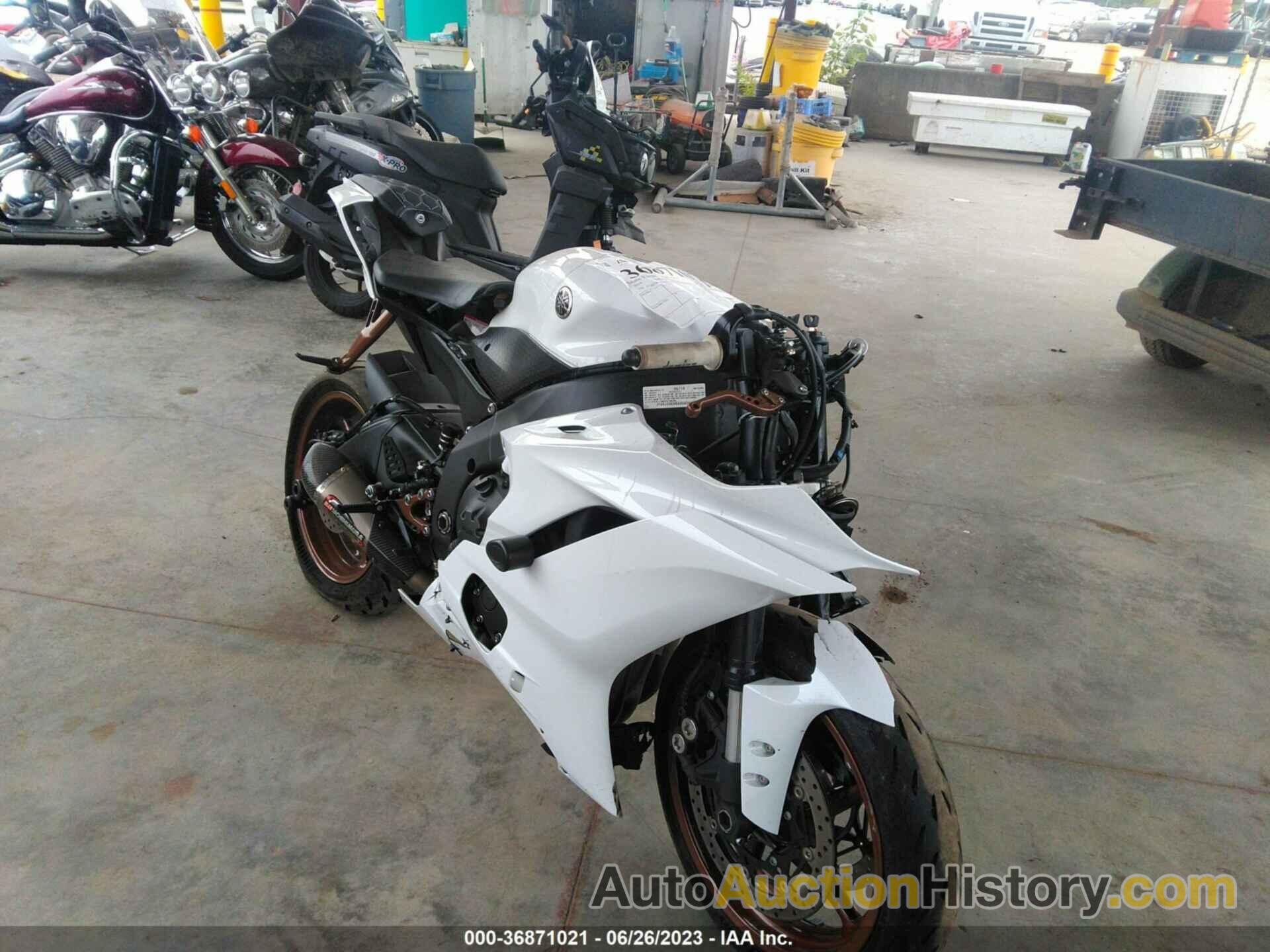 YAMAHA YZFR6, JYARJ28E6KA005096