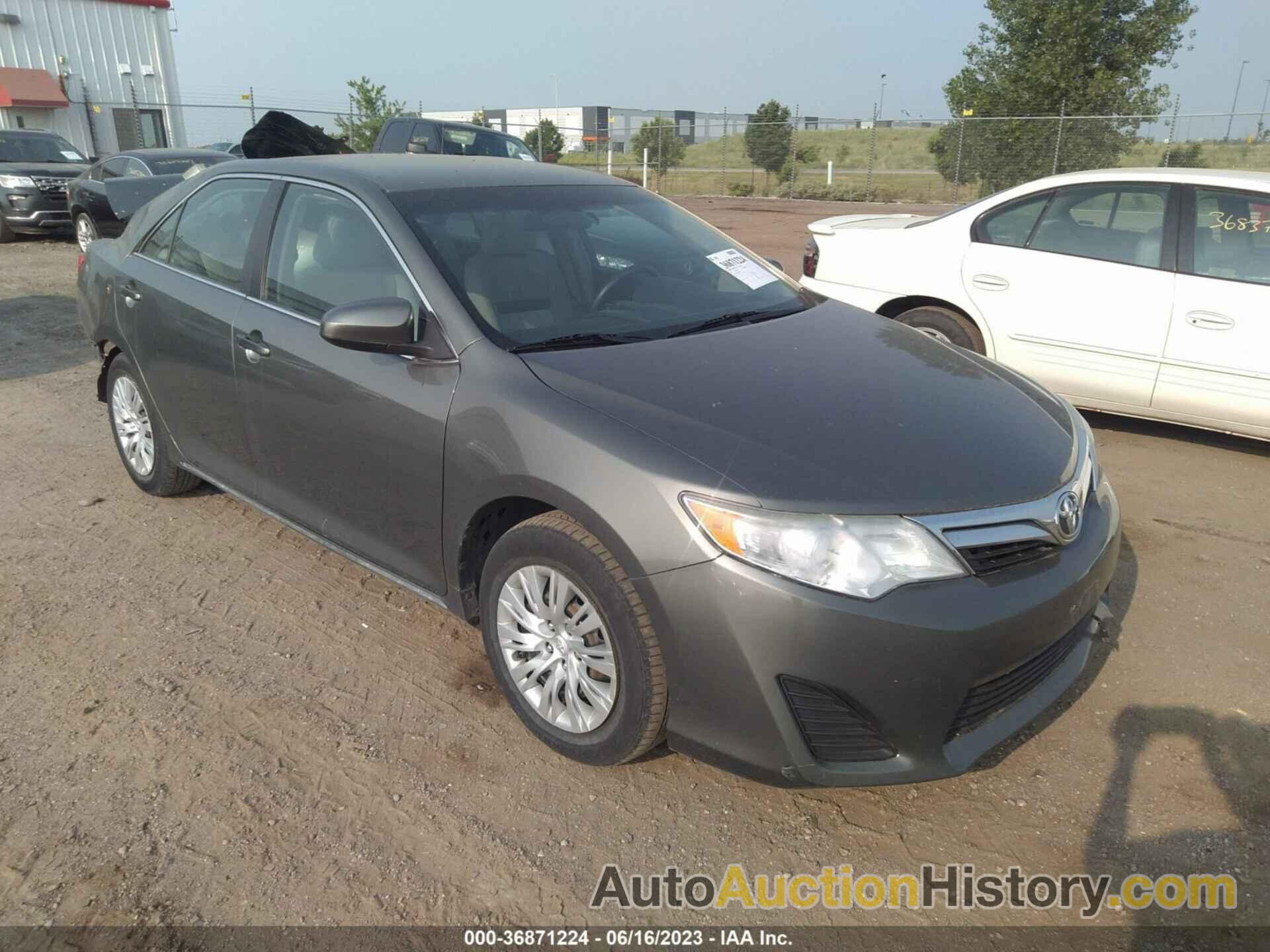 TOYOTA CAMRY LE, 4T4BF1FK9CR174685