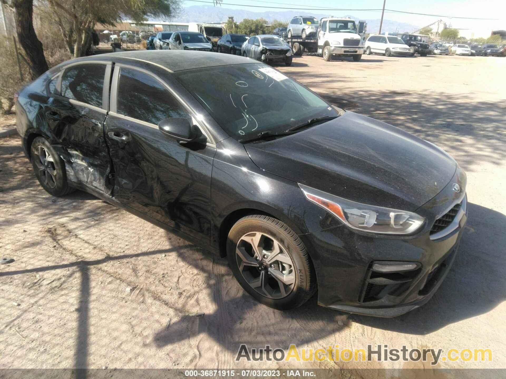 KIA FORTE LXS, 3KPF24AD3LE248171