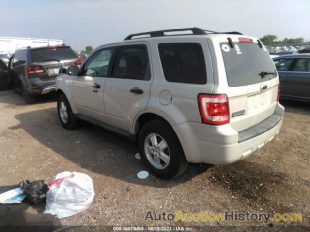 FORD ESCAPE XLT, 1FMCU03769KA88057