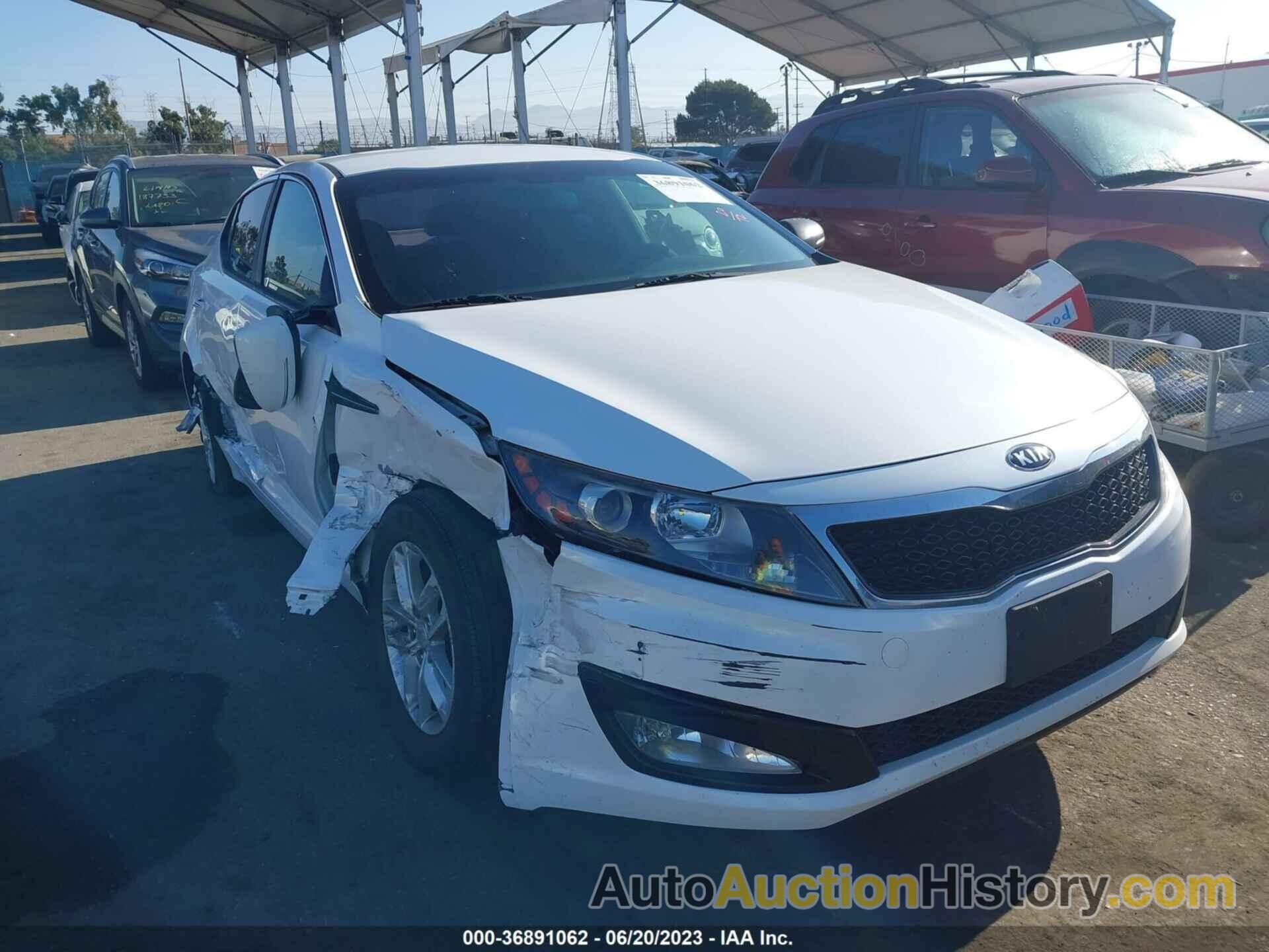 KIA OPTIMA LX, KNAGM4A75D5329935