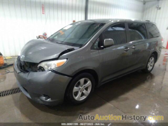 TOYOTA SIENNA LE, 5TDKA3DC6BS007935