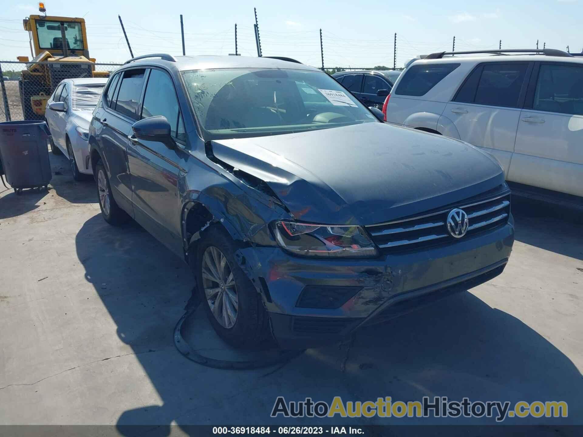 VOLKSWAGEN TIGUAN S, 3VV1B7AX4LM092672