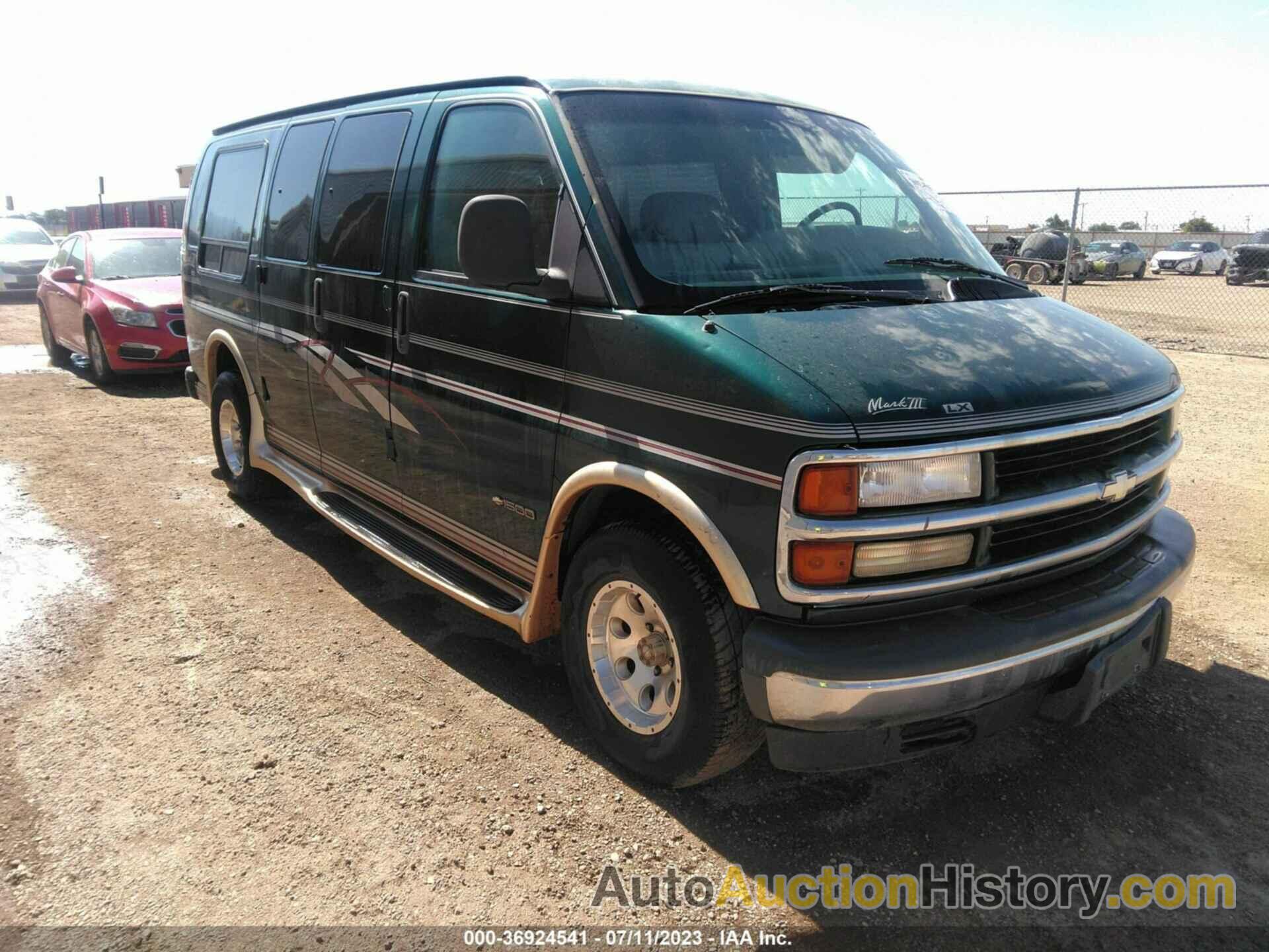 CHEVROLET CHEVY CARGO VAN, 1GBFG15R5V1089346