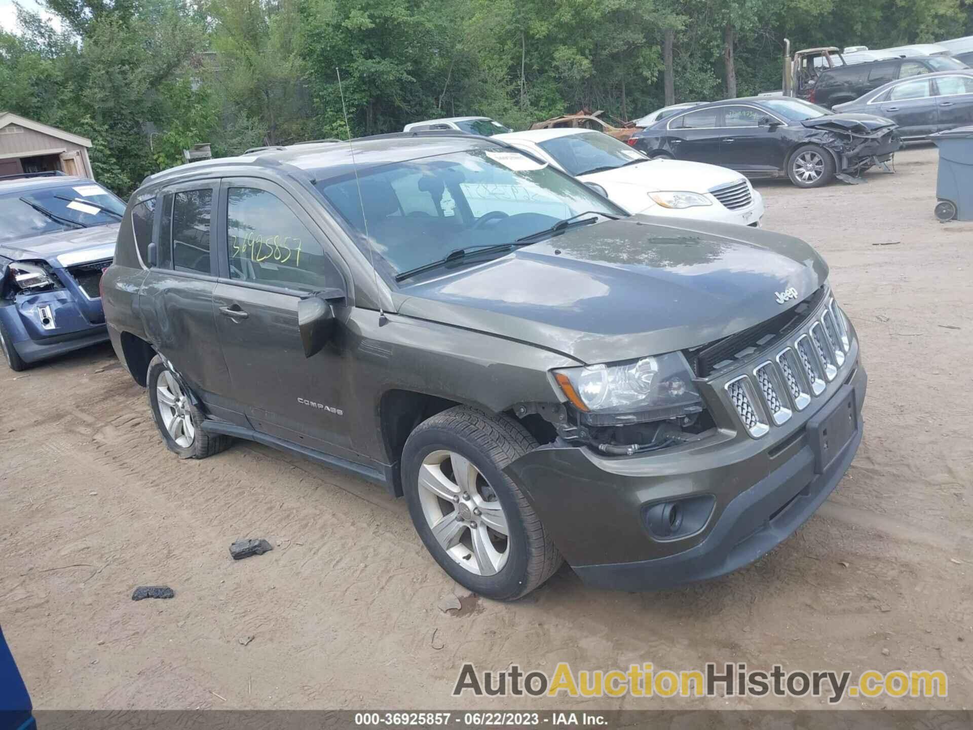 JEEP COMPASS LATITUDE, 1C4NJDEB9FD208092