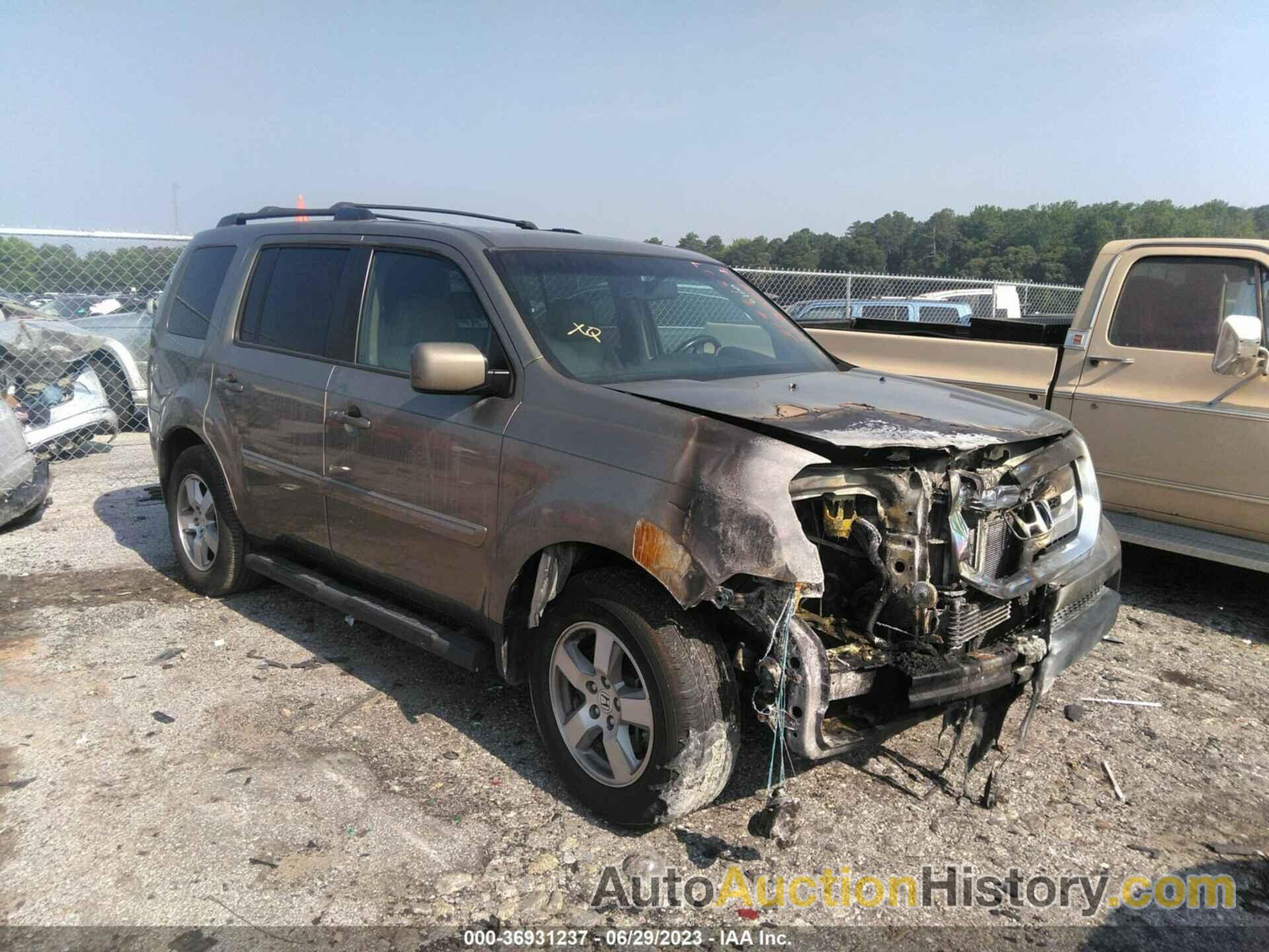 HONDA PILOT EX-L, 5FNYF3H52BB009726