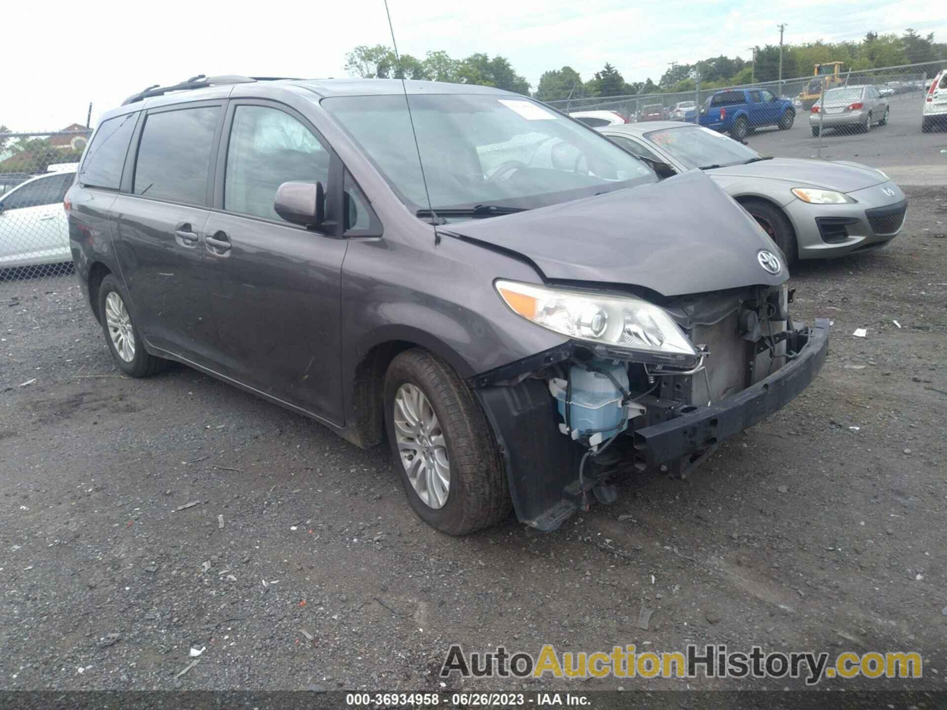 TOYOTA SIENNA XLE AAS/XLE/LTD, 5TDYK3DCXDS383497