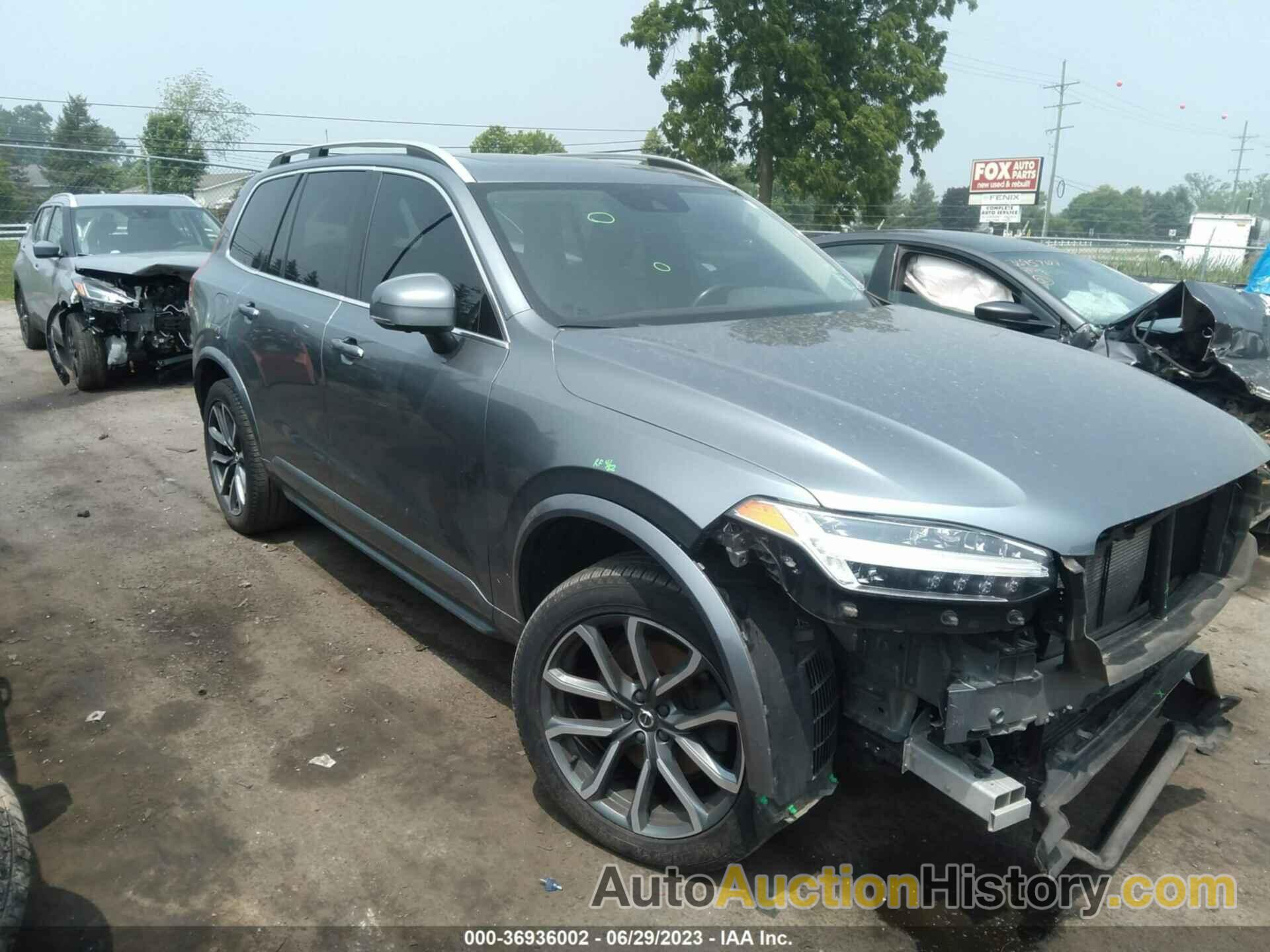 VOLVO XC90 MOMENTUM, YV4102PK8J1365753