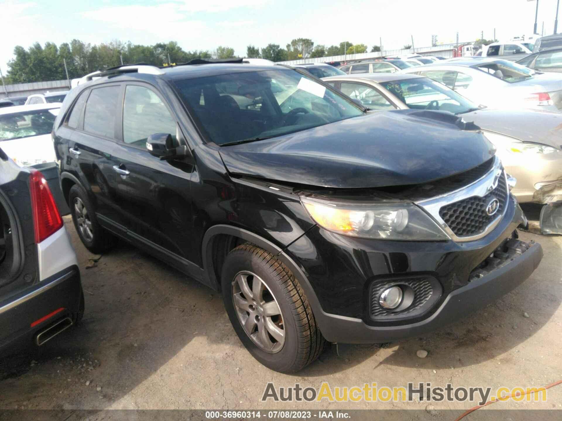 KIA SORENTO LX, 5XYKT3A66DG406658