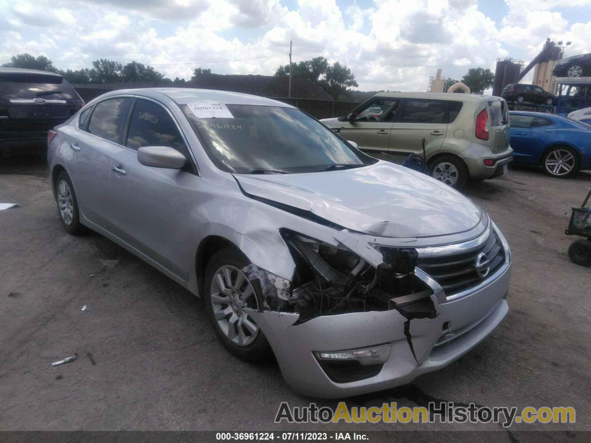 NISSAN ALTIMA 2.5, 1N4AL3AP2FC297584