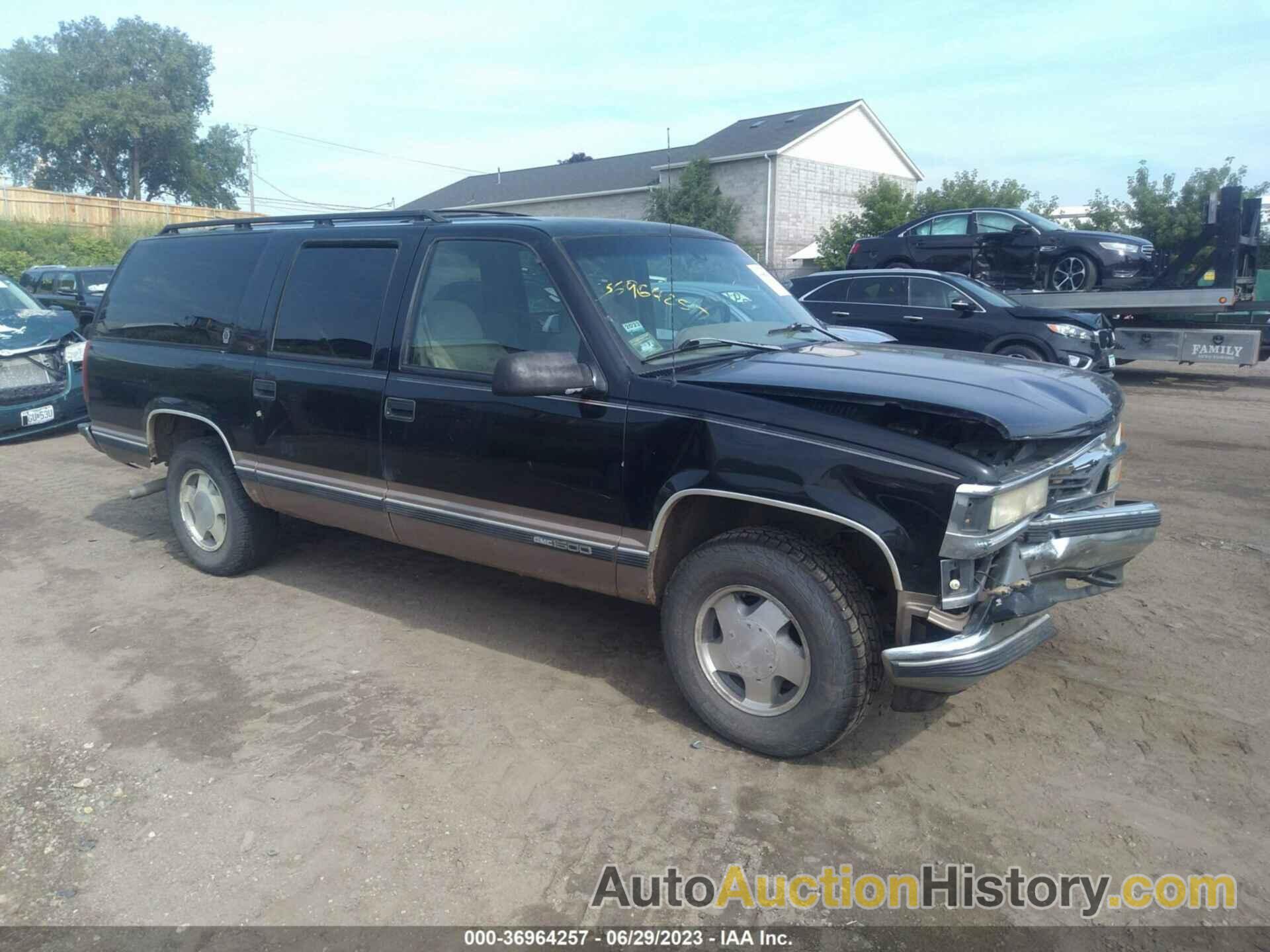 CHEVROLET SUBURBAN K1500, 1GNFK16R9TJ370711