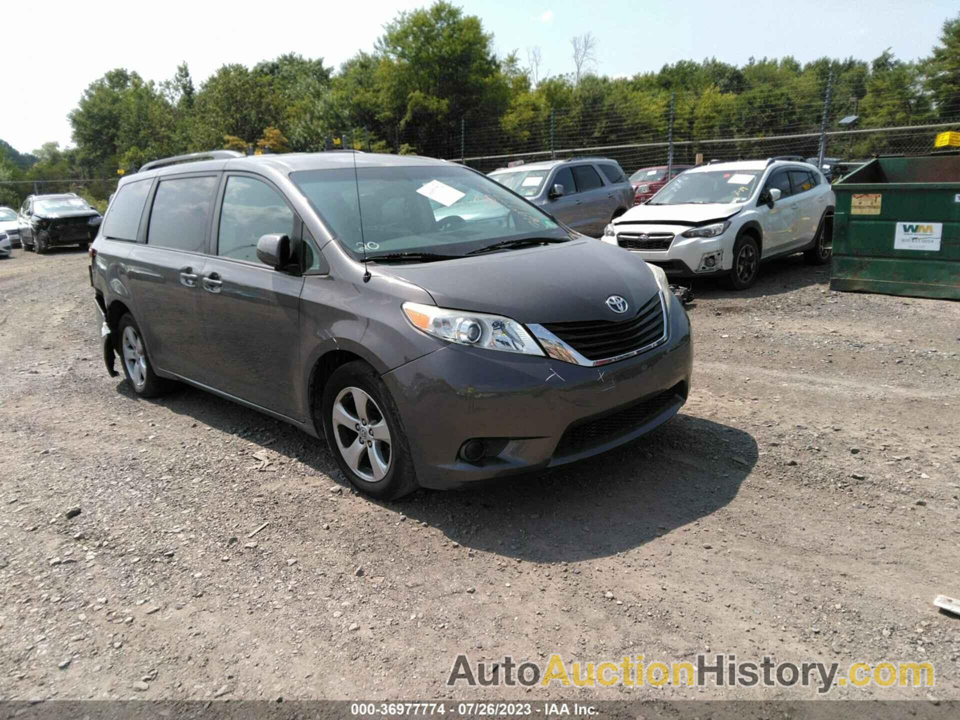 TOYOTA SIENNA LE V6 8 PASSENGER, 5TDKK3DC9CS217184