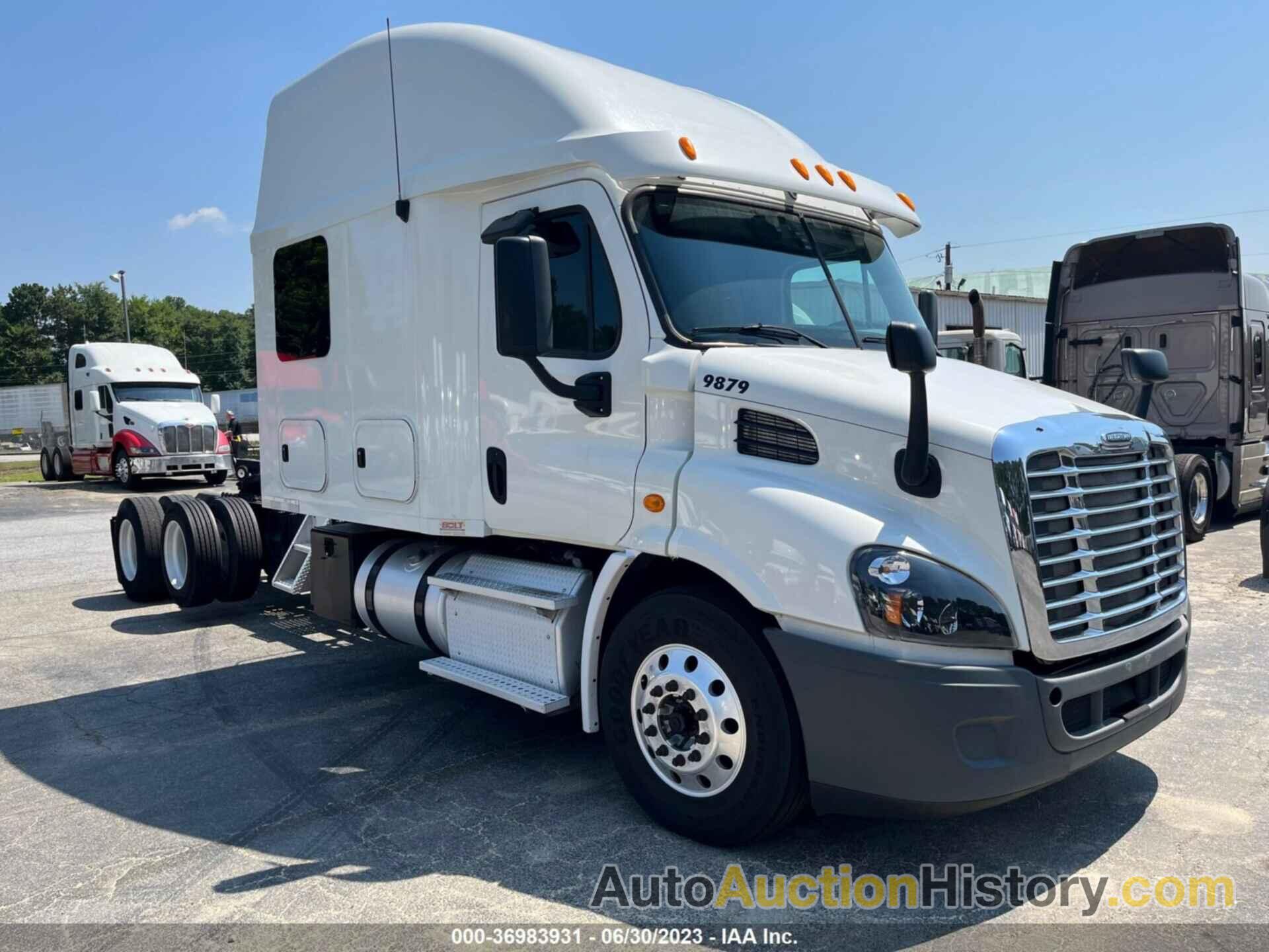 FREIGHTLINER CASCADIA 113, 3ALAGADV8ESFU9460