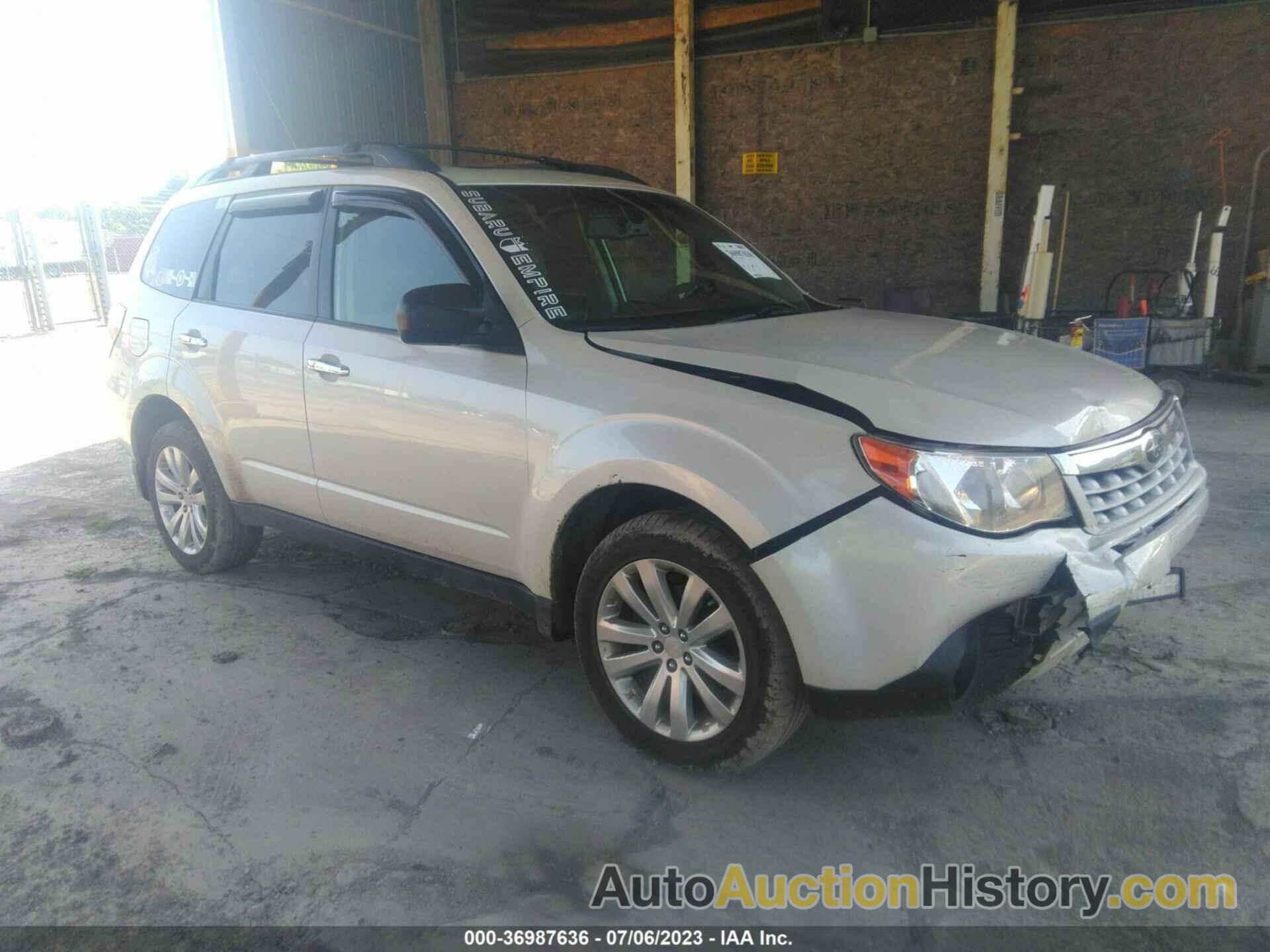 SUBARU FORESTER 2.5X PREMIUM, JF2SHADC4CH417429