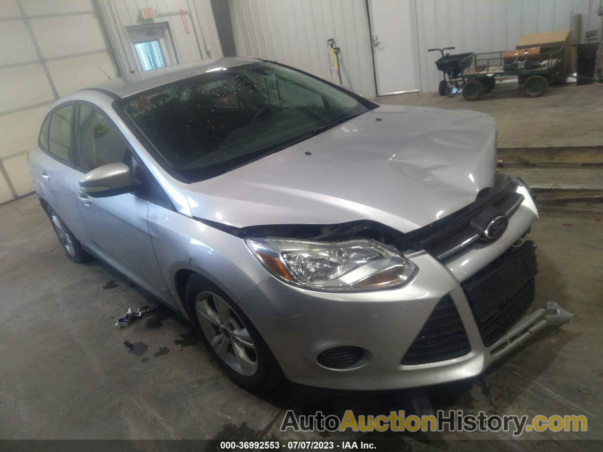 FORD FOCUS SE, 1FADP3F26EL209925