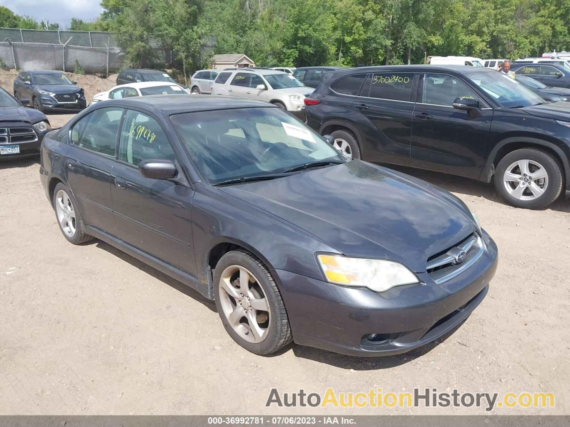 SUBARU LEGACY SEDAN LTD, 4S3BL626777207555