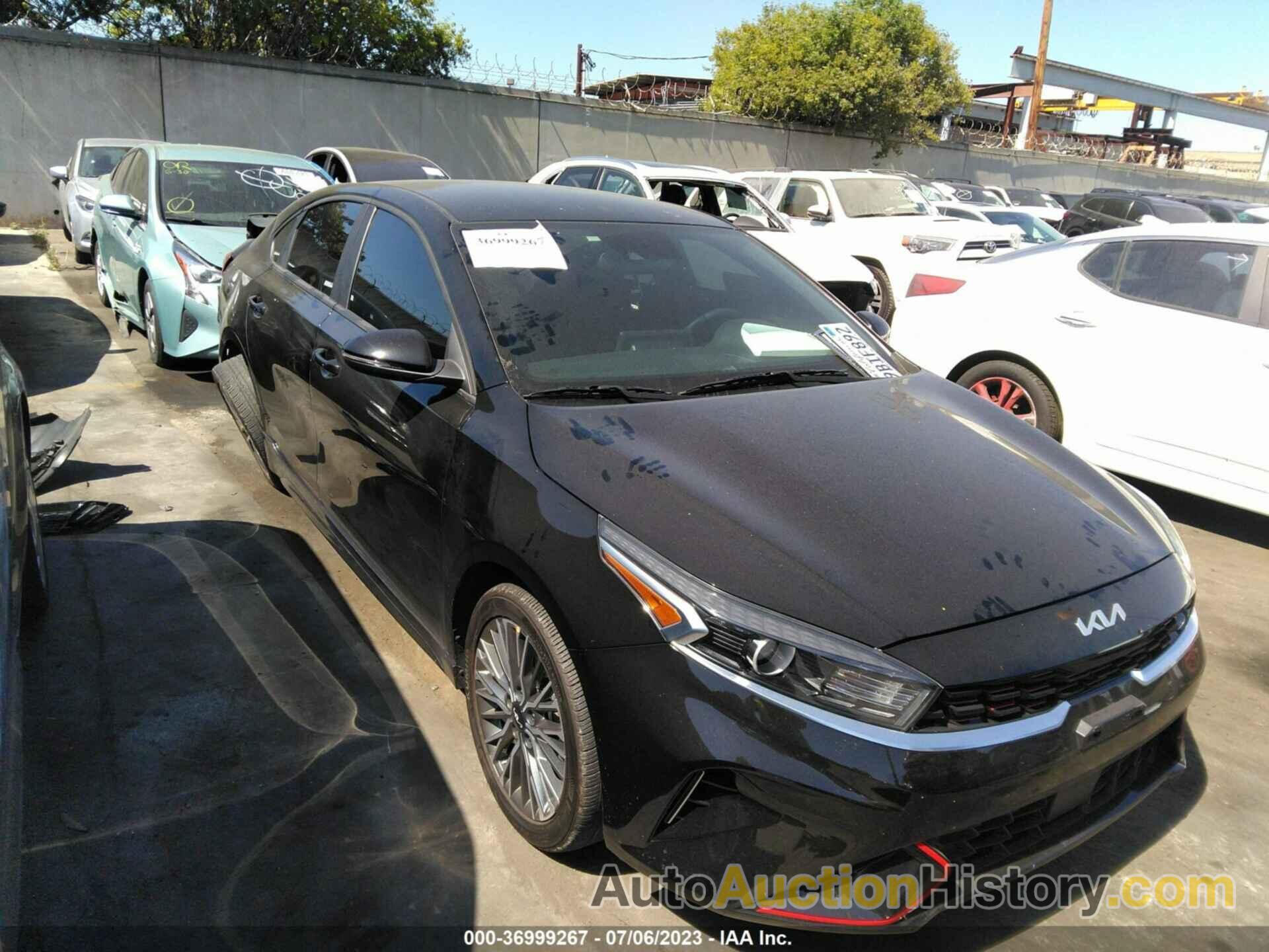 KIA FORTE GT-LINE, 3KPF54AD2NE489021