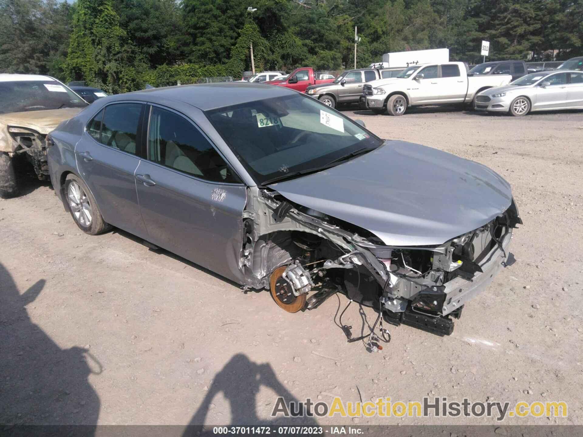 TOYOTA CAMRY LE, 4T1C11BK6PU087853