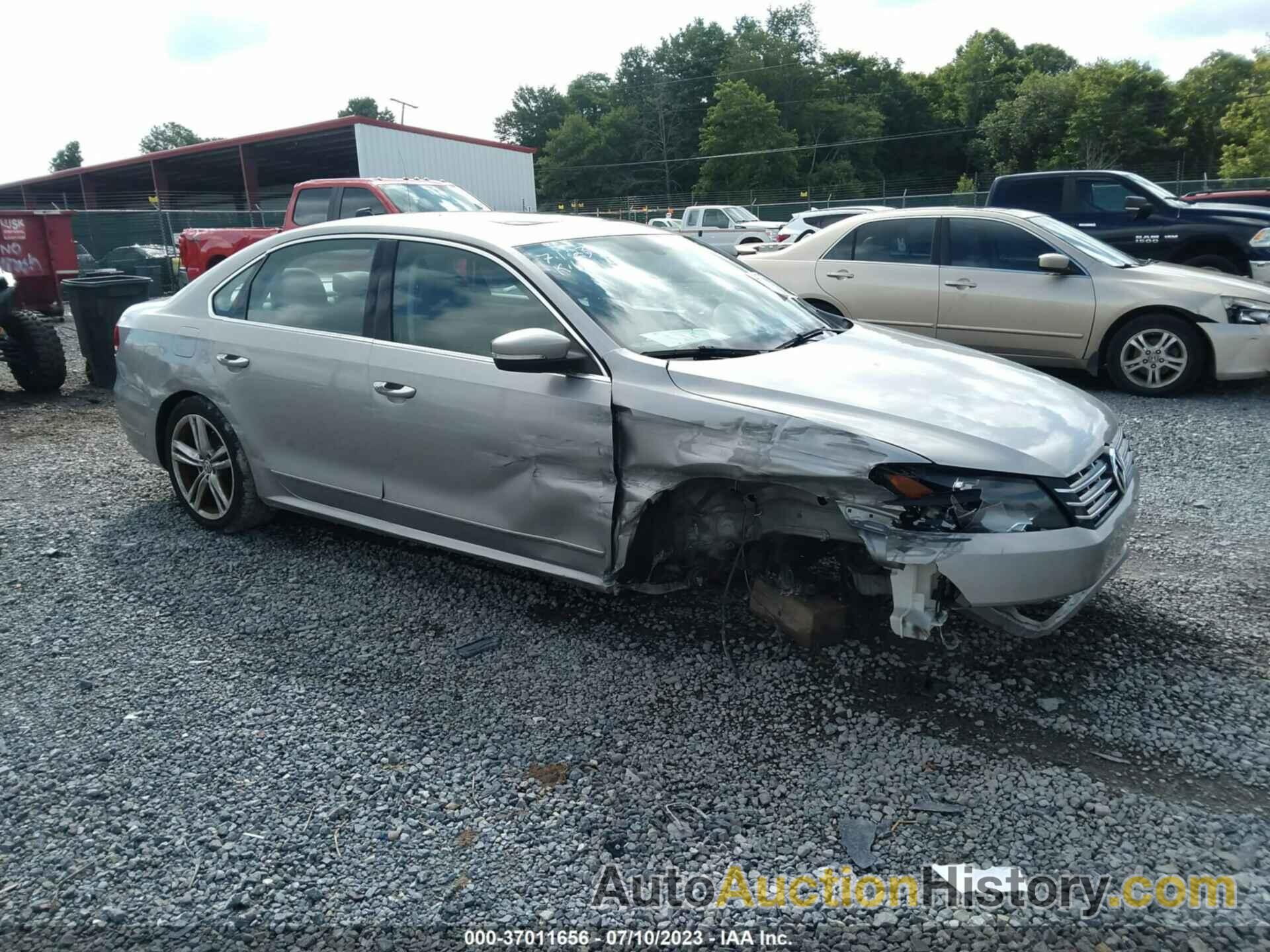 VOLKSWAGEN PASSAT 2.0L TDI SE, 1VWBN7A39DC144806