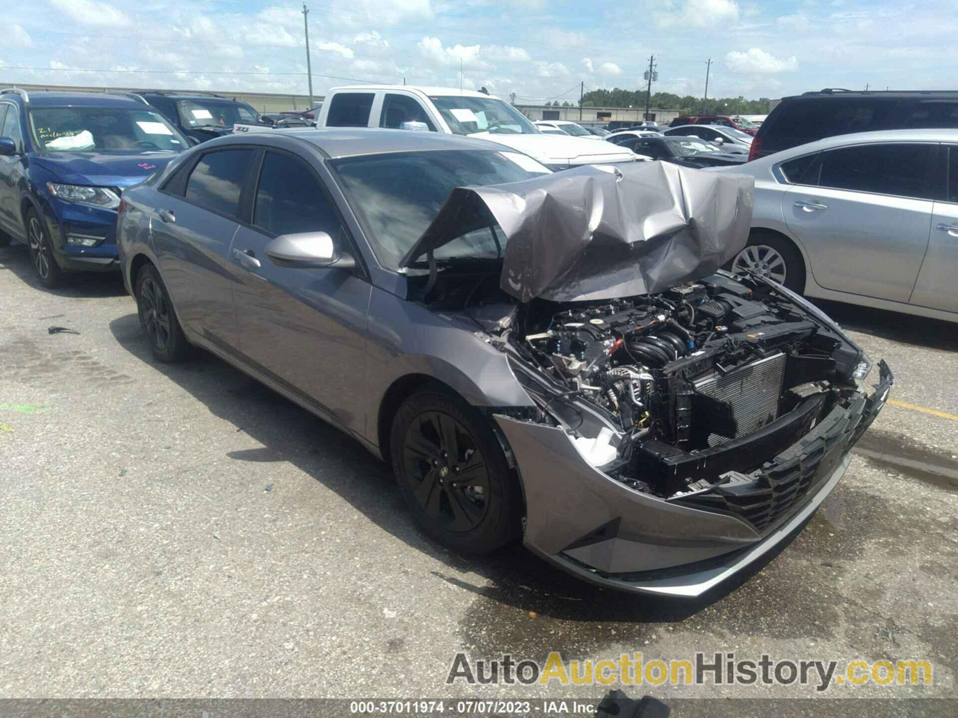 HYUNDAI ELANTRA SEL, KMHLM4AG6PU554310