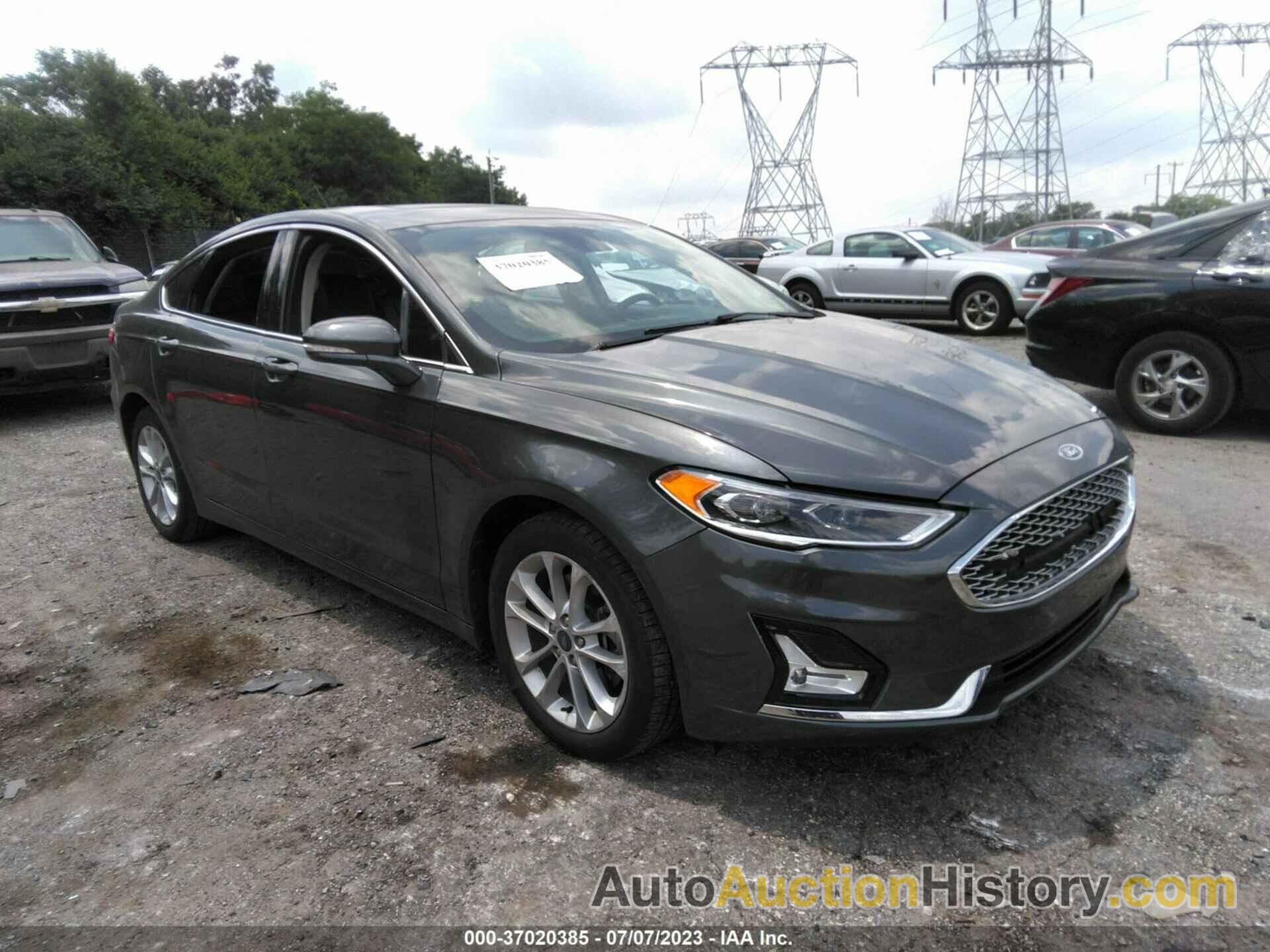 FORD FUSION ENERGI TITANIUM, 3FA6P0SU4LR233234