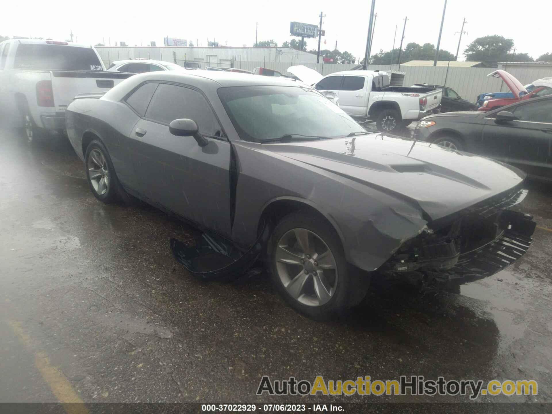 DODGE CHALLENGER SXT, 2C3CDZAG5JH325164